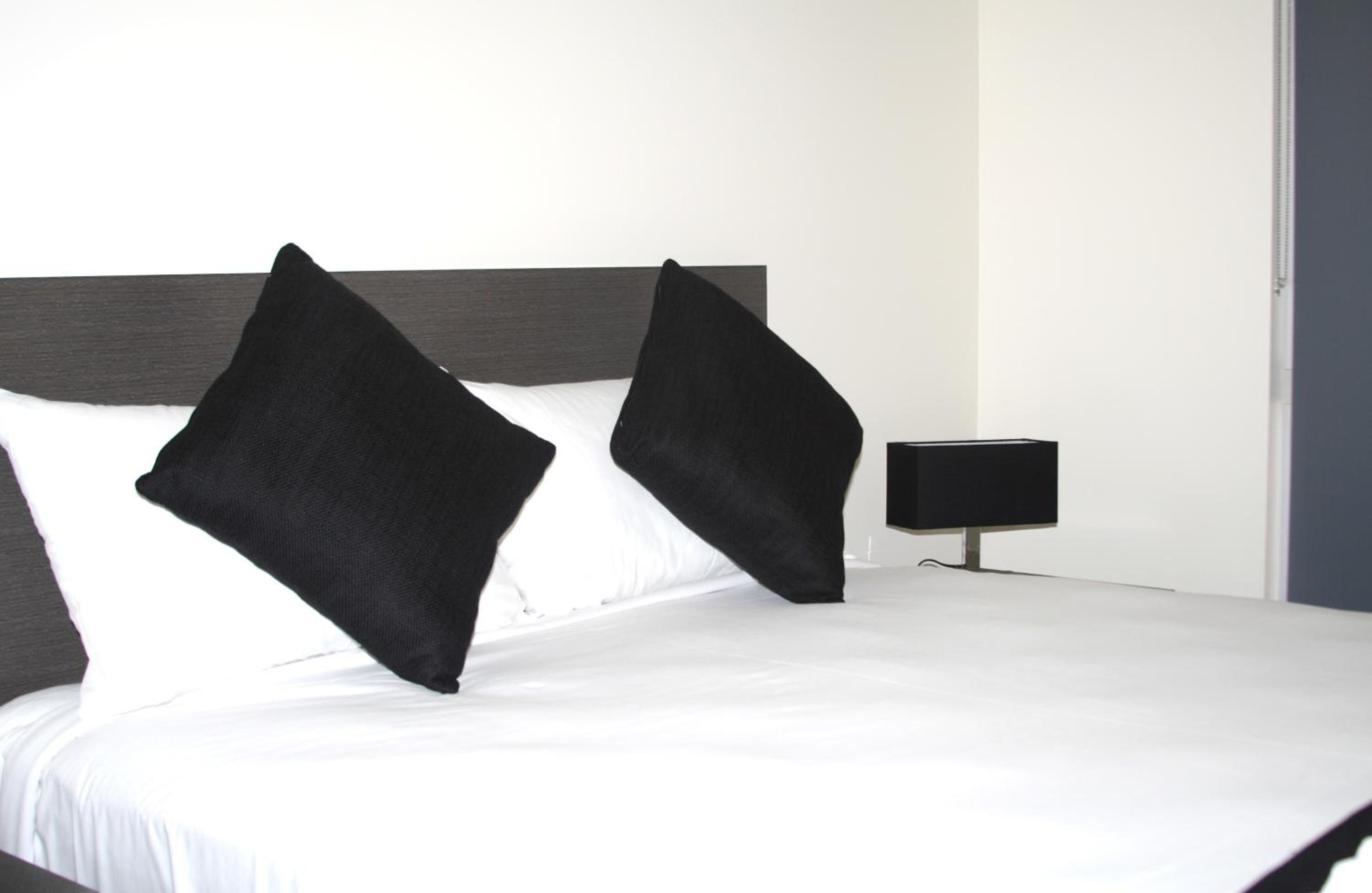 Queen Room - Disability Access photo 3
