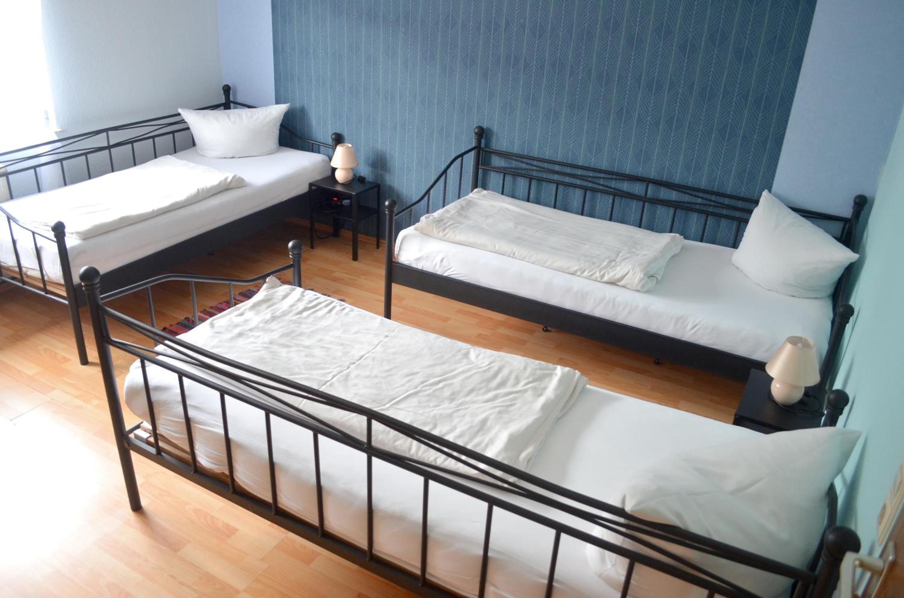 Standard Triple Room - Photo 5