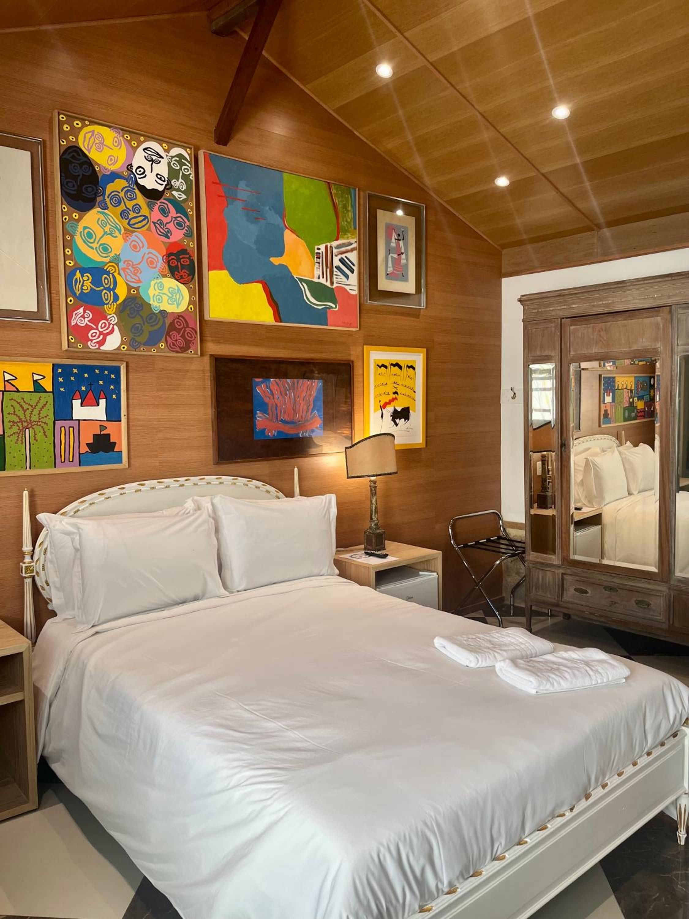 Deluxe Double Room with Balcony - Photo 1
