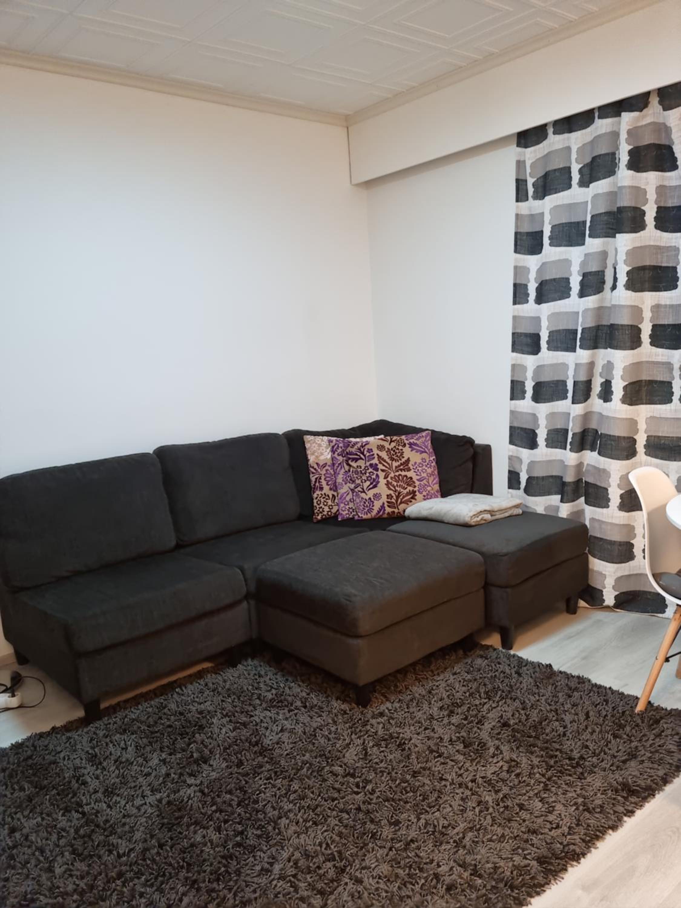 One-Bedroom Apartment photo 2