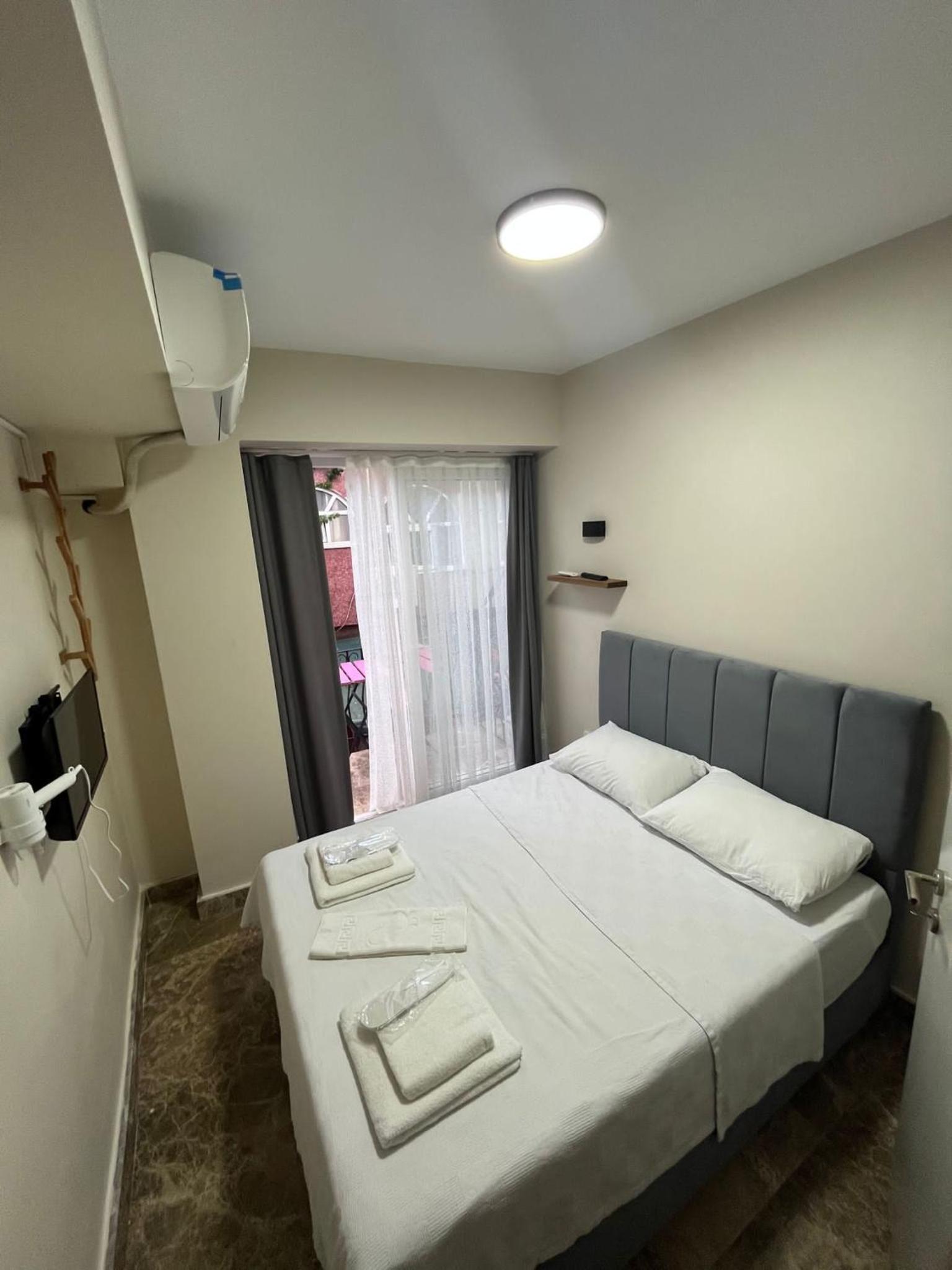 Double Room With Balcony photo 3
