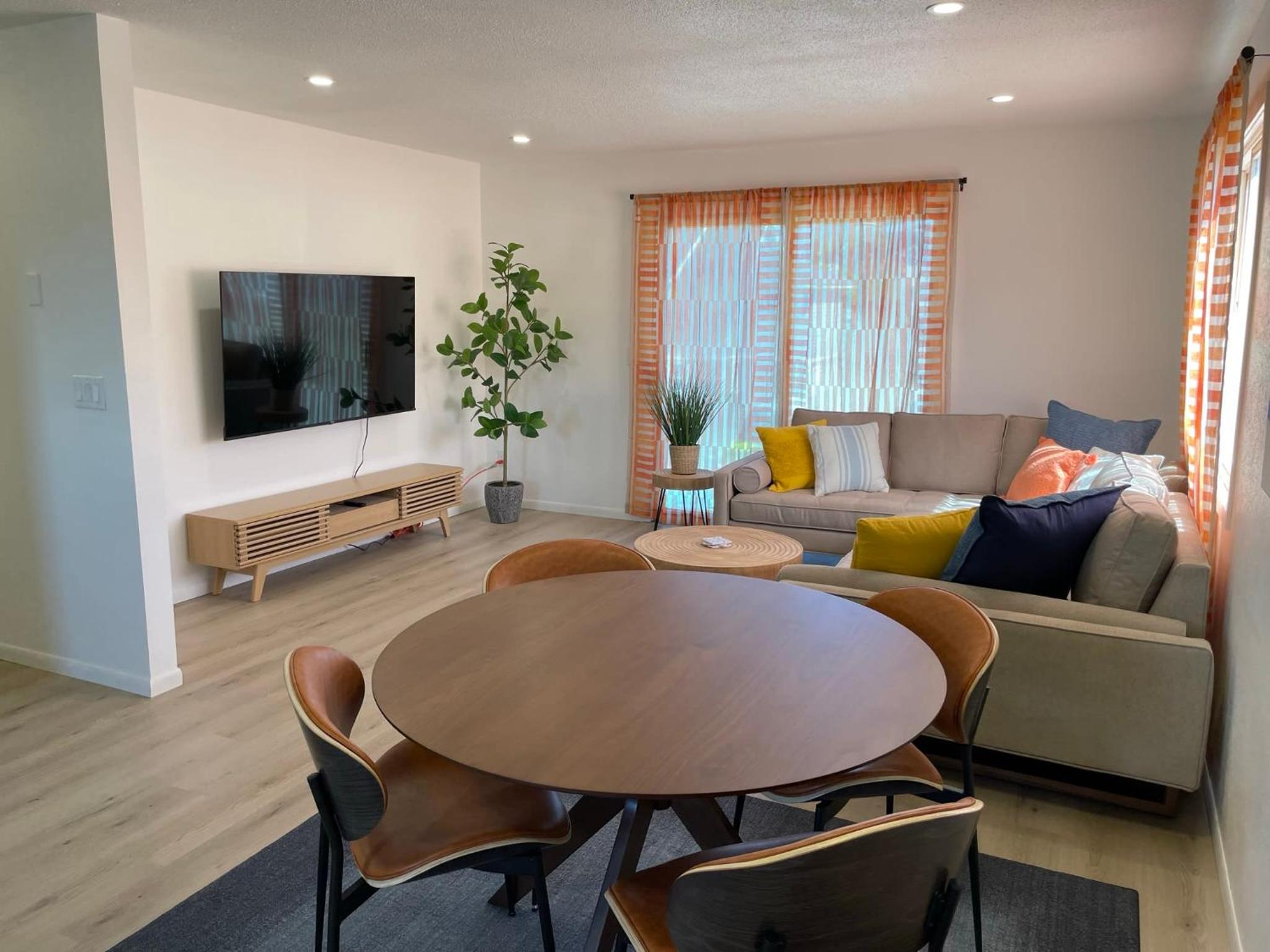 Apartment photo 1