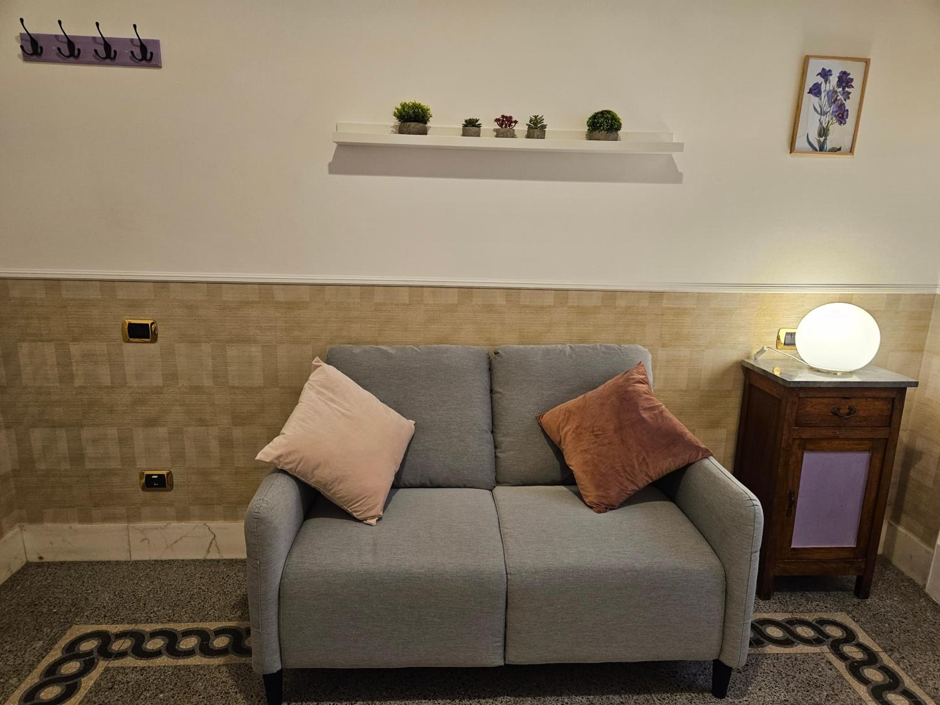 Queen Room photo 3
