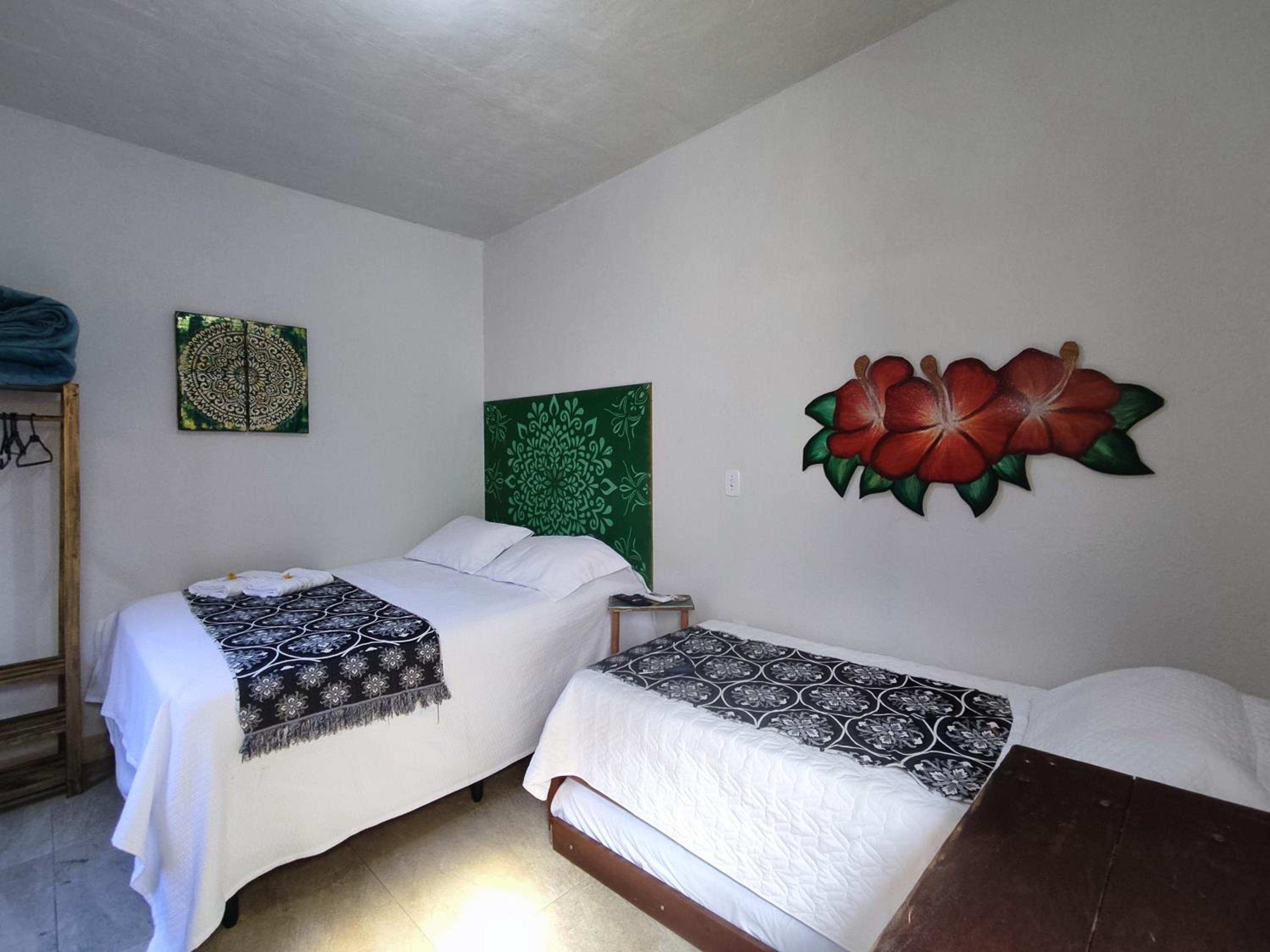 Queen Suite - Photo 1