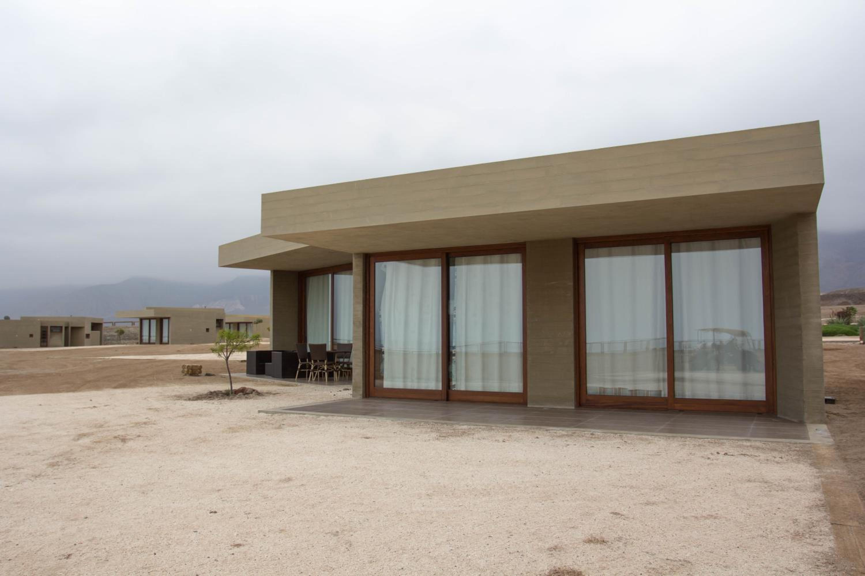 Bungalow with Sea View photo 3