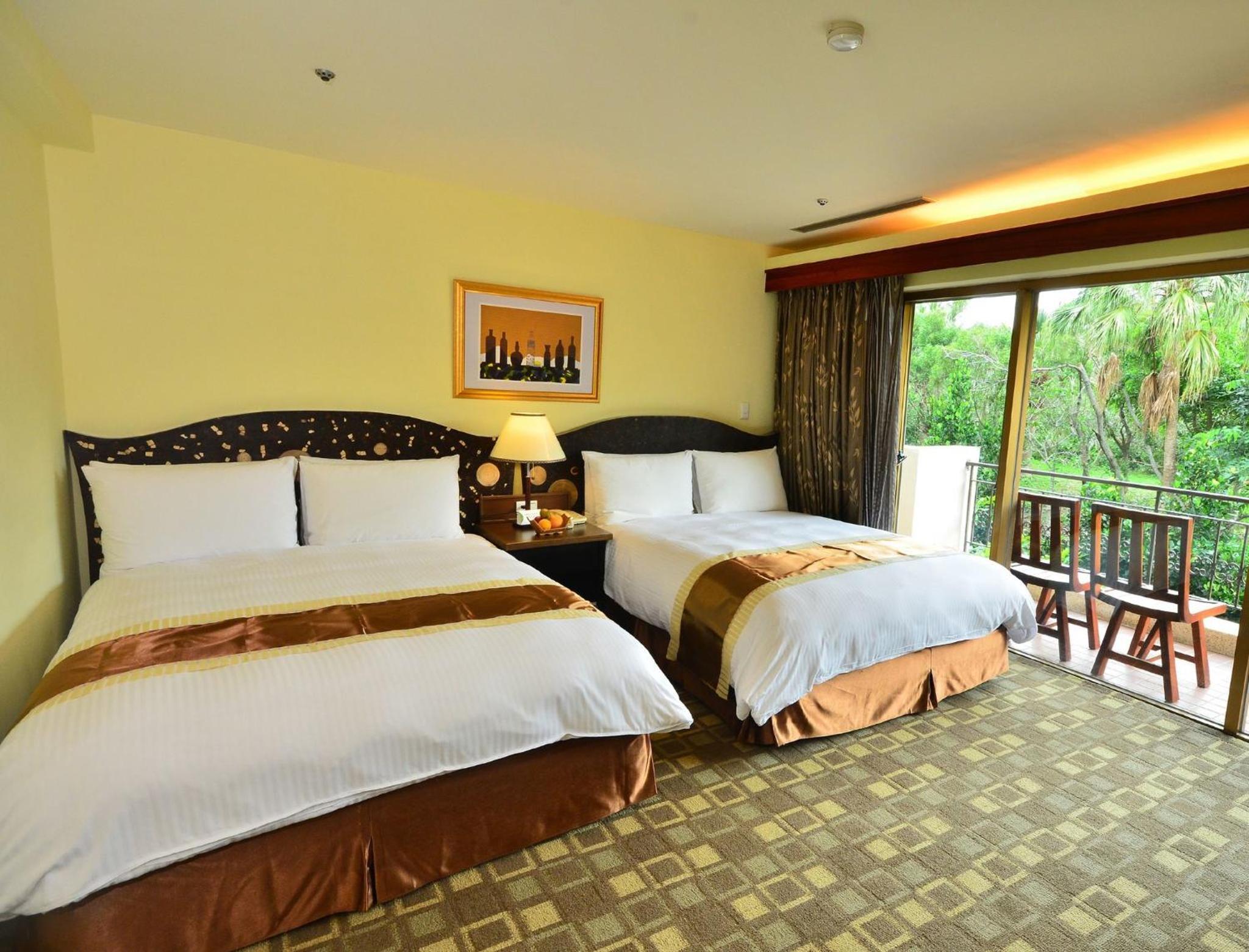 Deluxe Suite