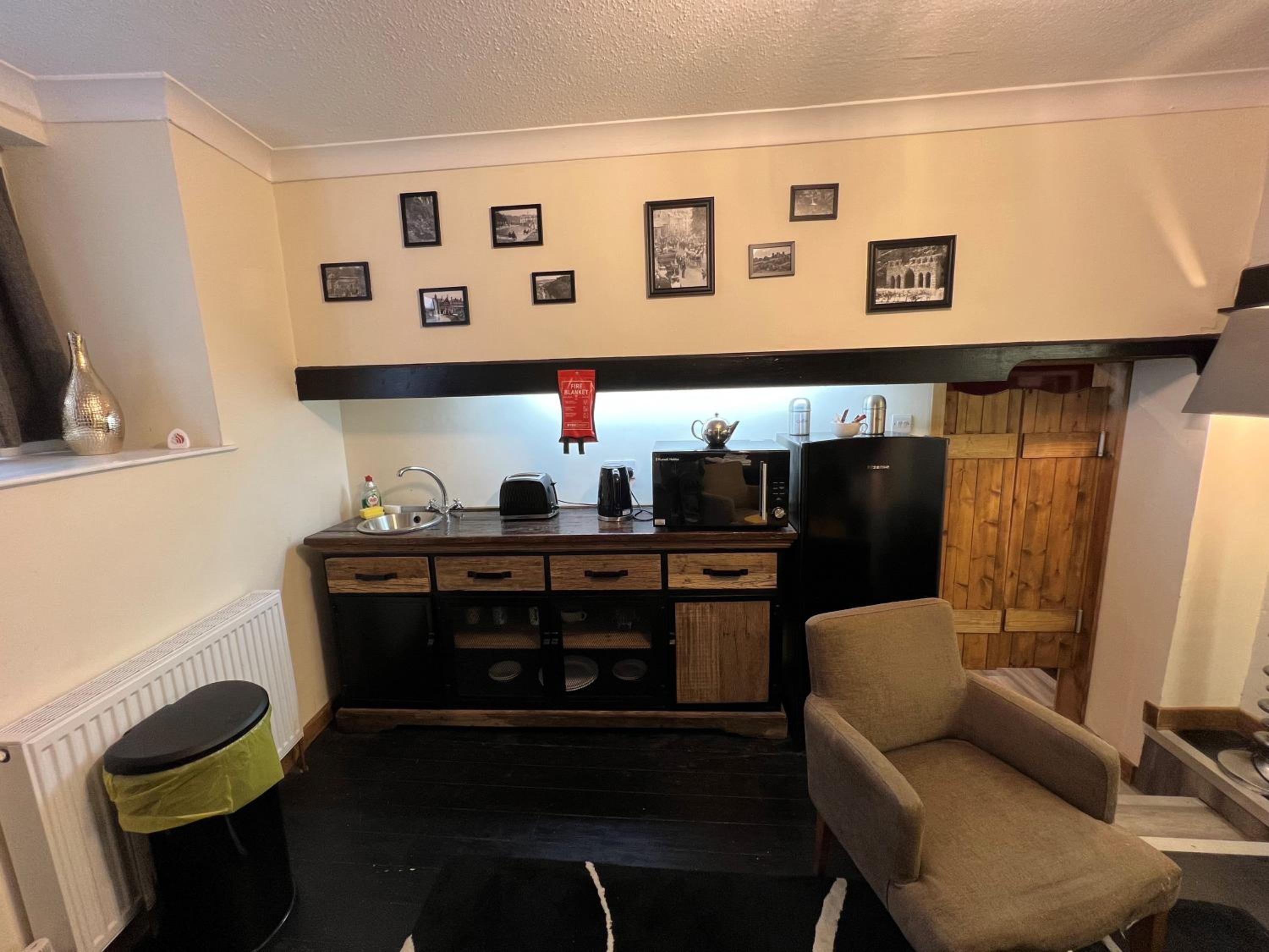 Apartment - Photo 4