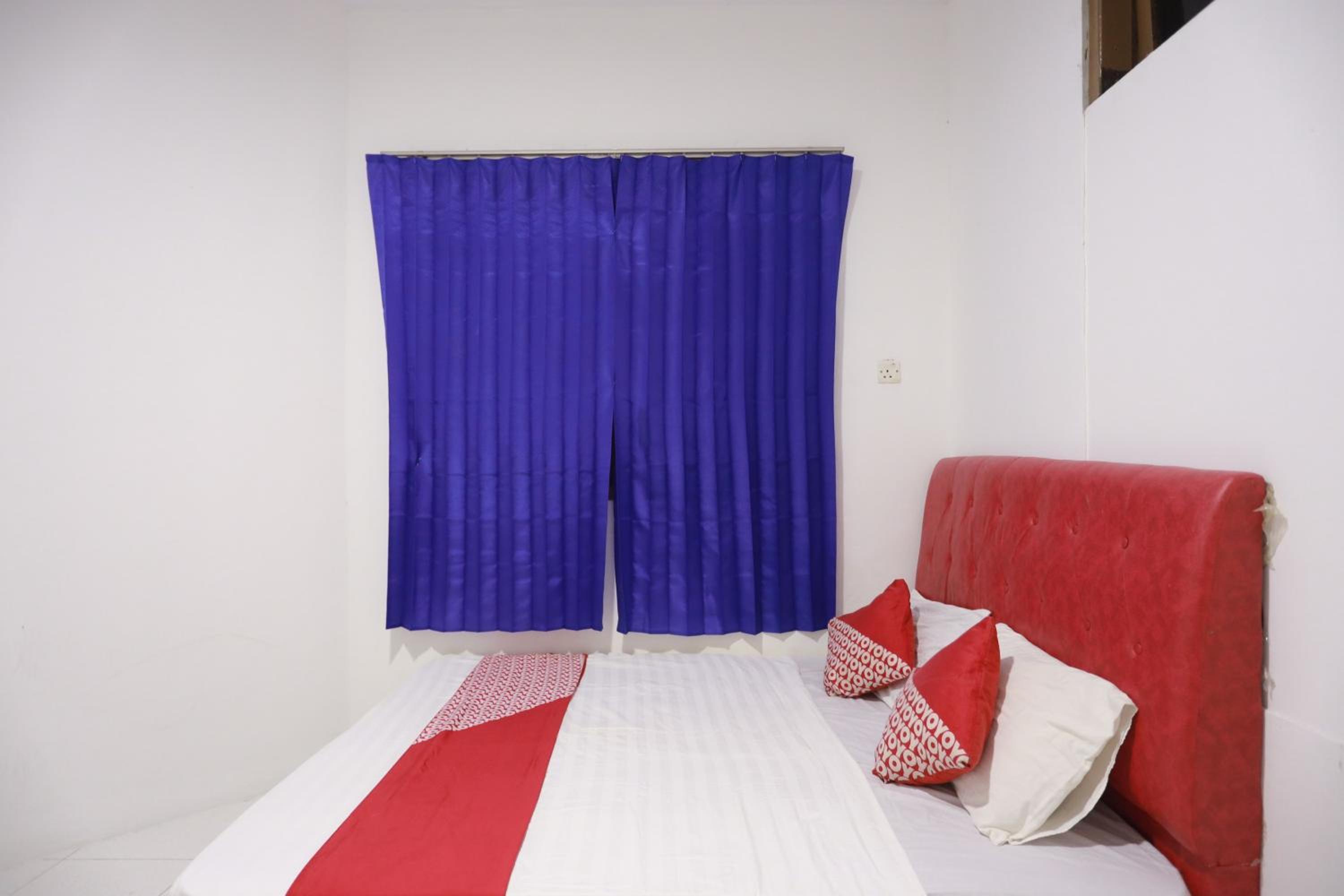Deluxe Double Room - Photo 11