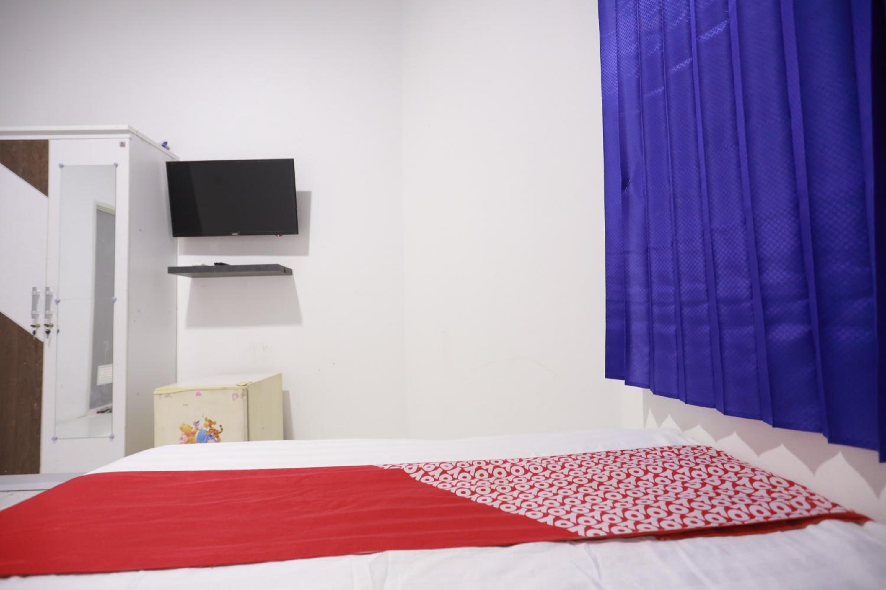 Deluxe Double Room - Photo 12
