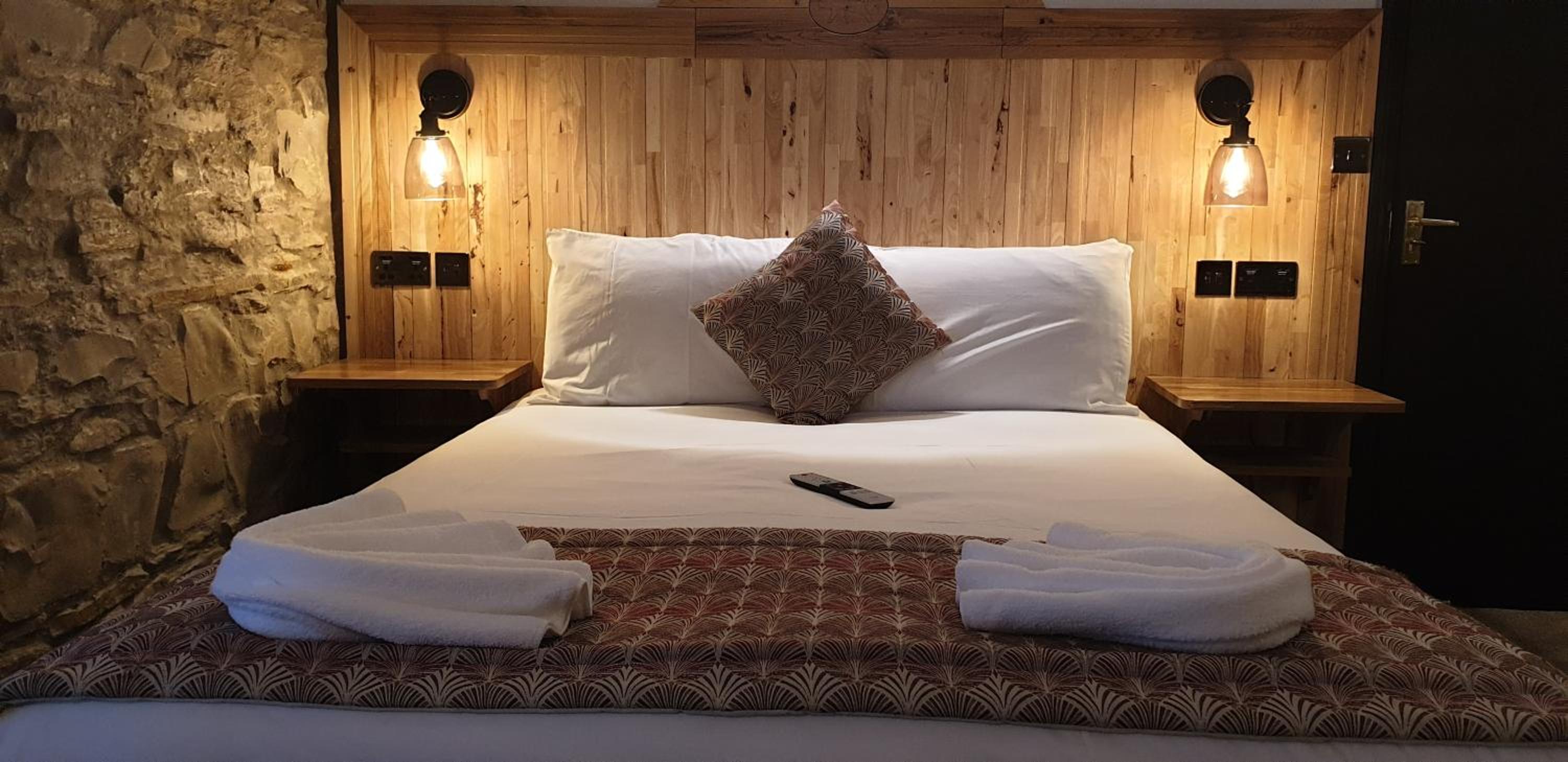 Double Room - Photo 12