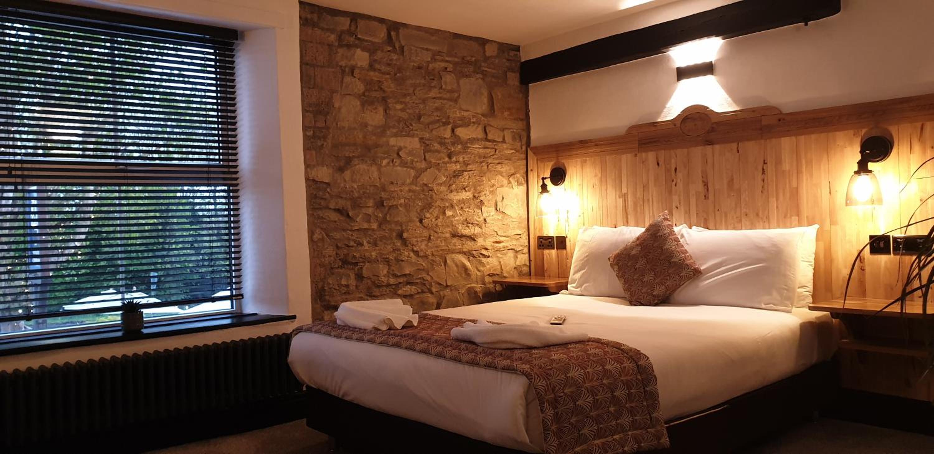 Double Room - Photo 11