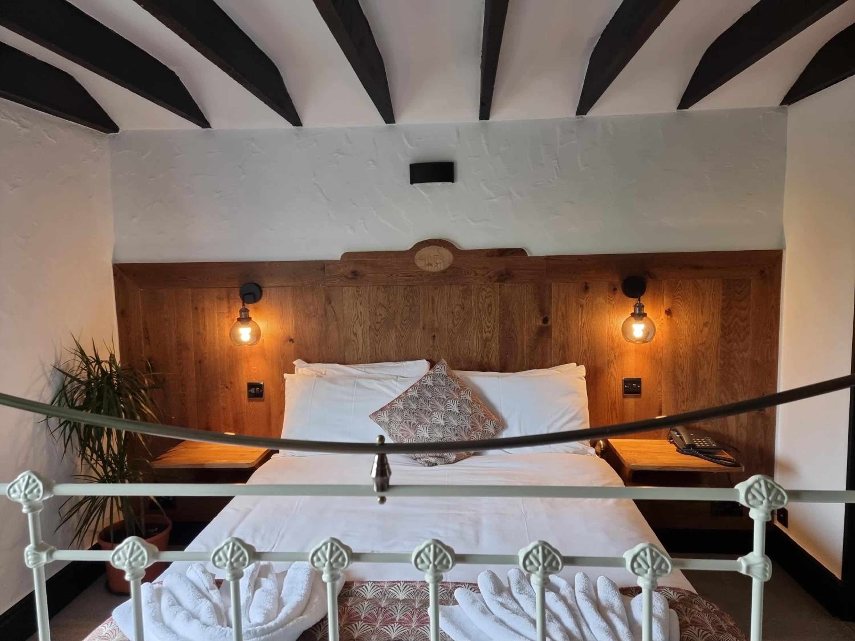 Double Room - Photo 3