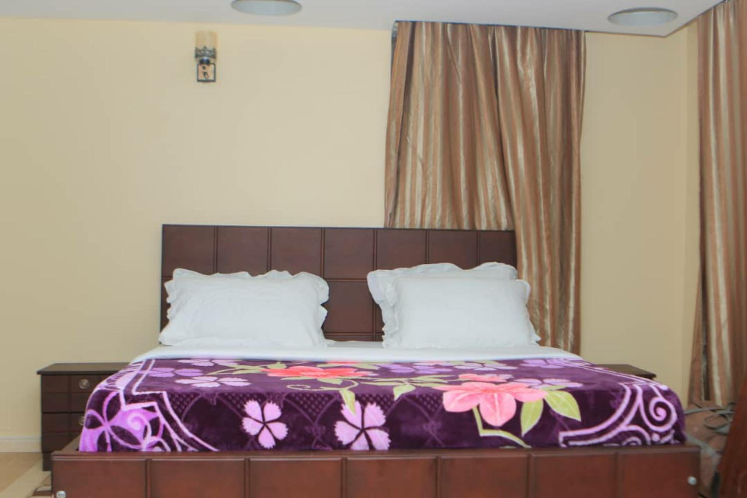 Deluxe Double Room with Bath photo 1
