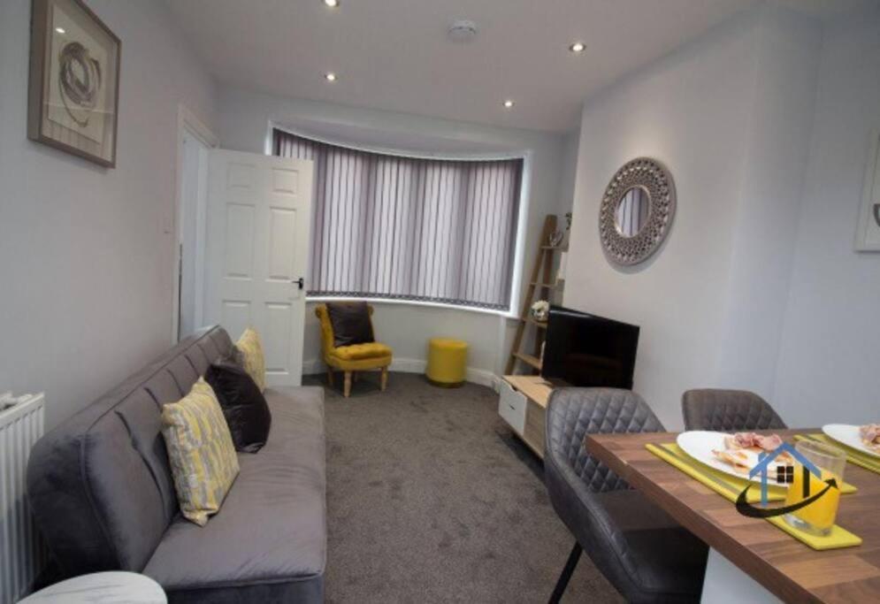 Three-Bedroom House photo 1