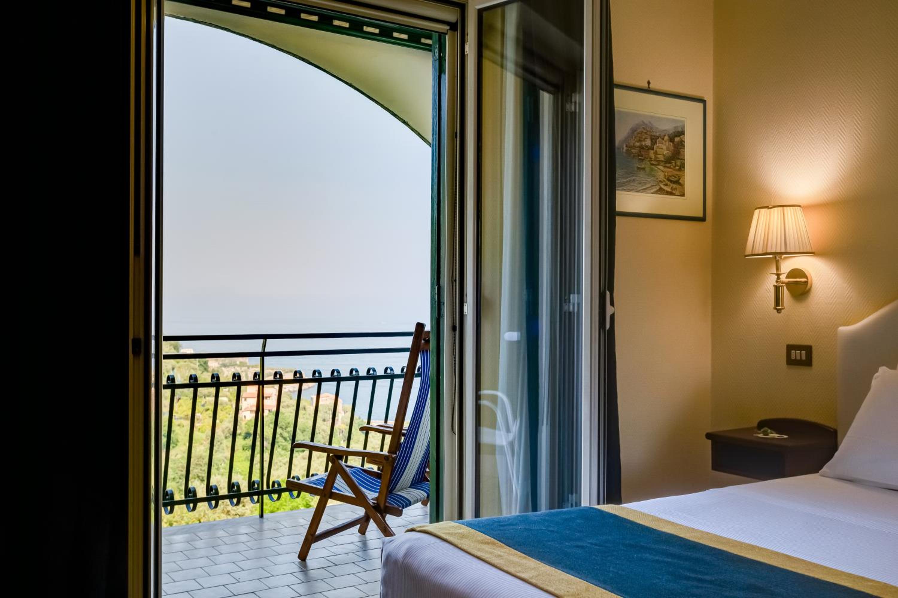 Classic Room with Balcony and Sea View