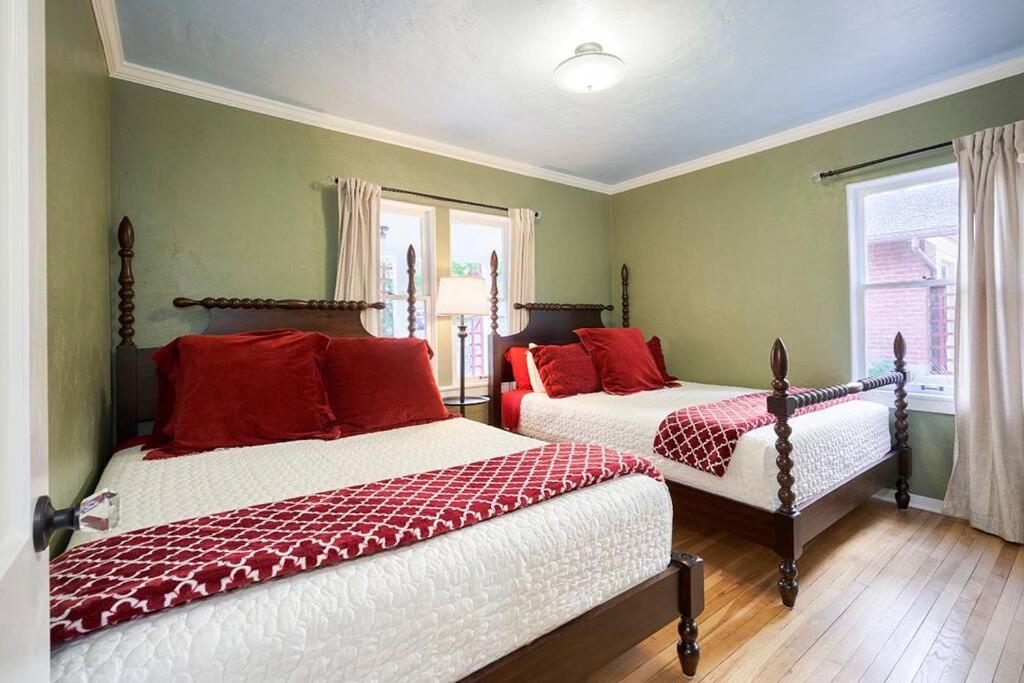 Two-Bedroom House photo 1