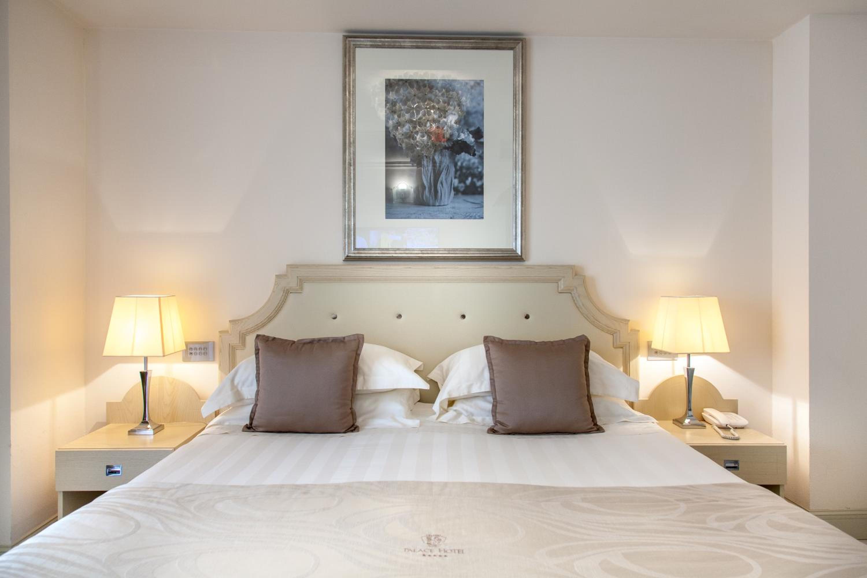Queen Room with Garden View