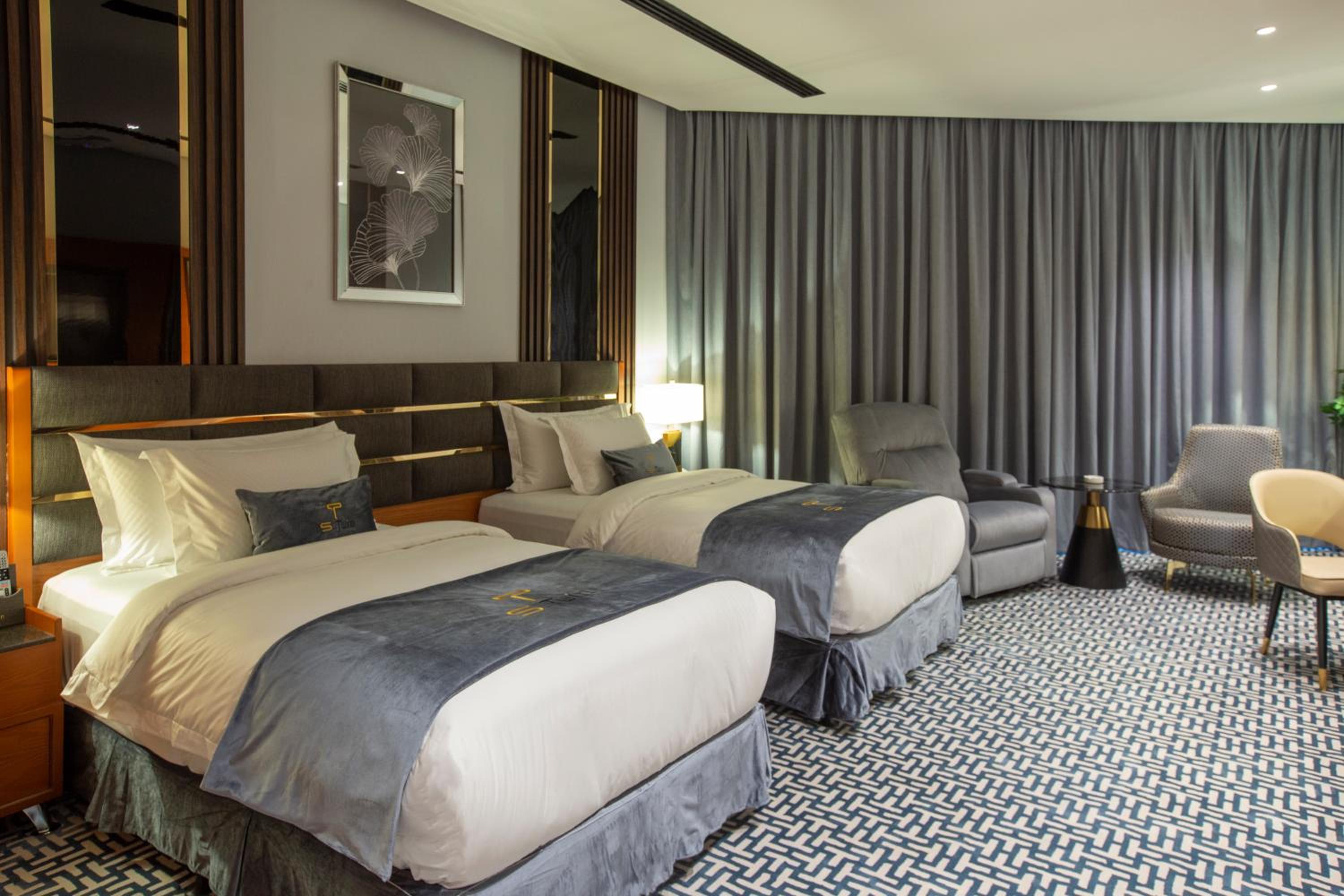 Deluxe Twin Room - Photo 3