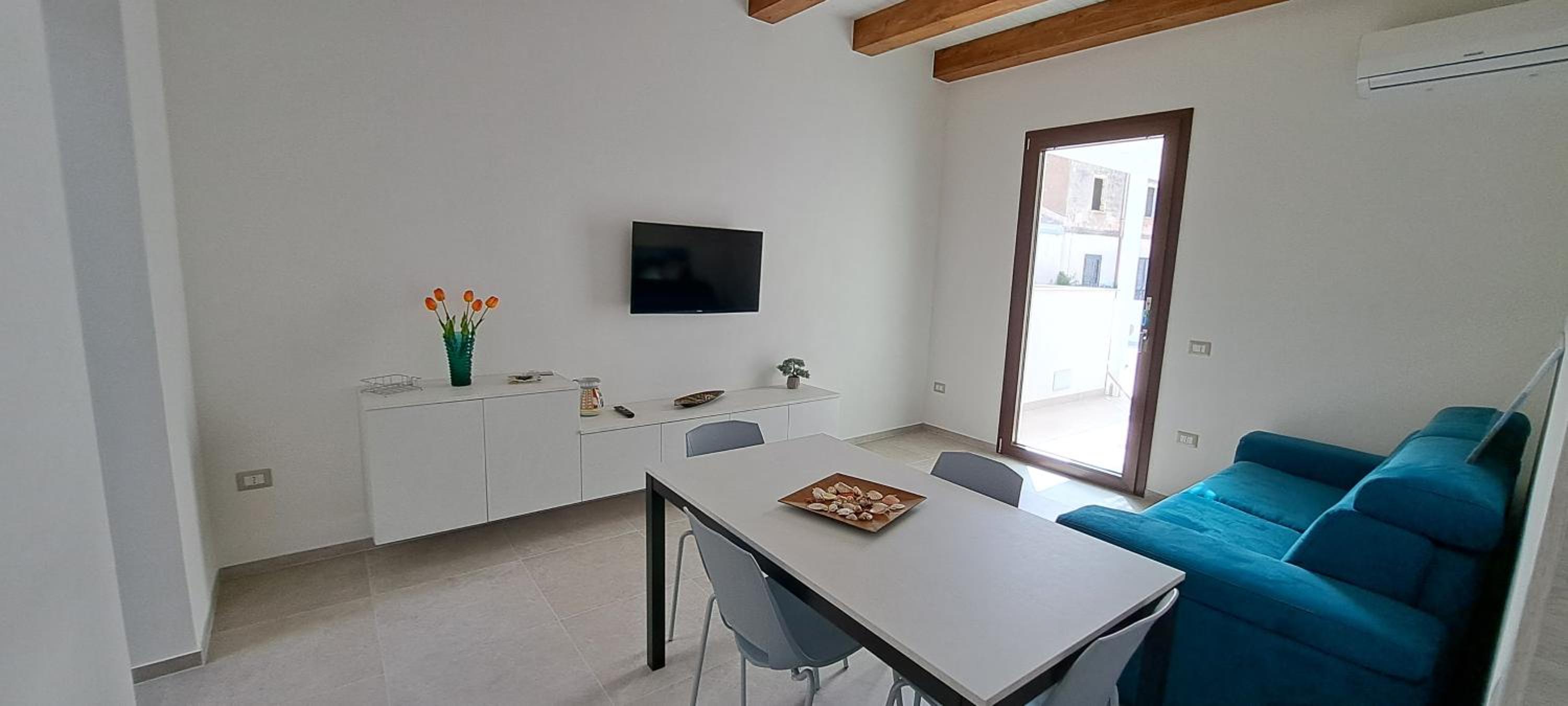 Deluxe Double Room with Extra Bed