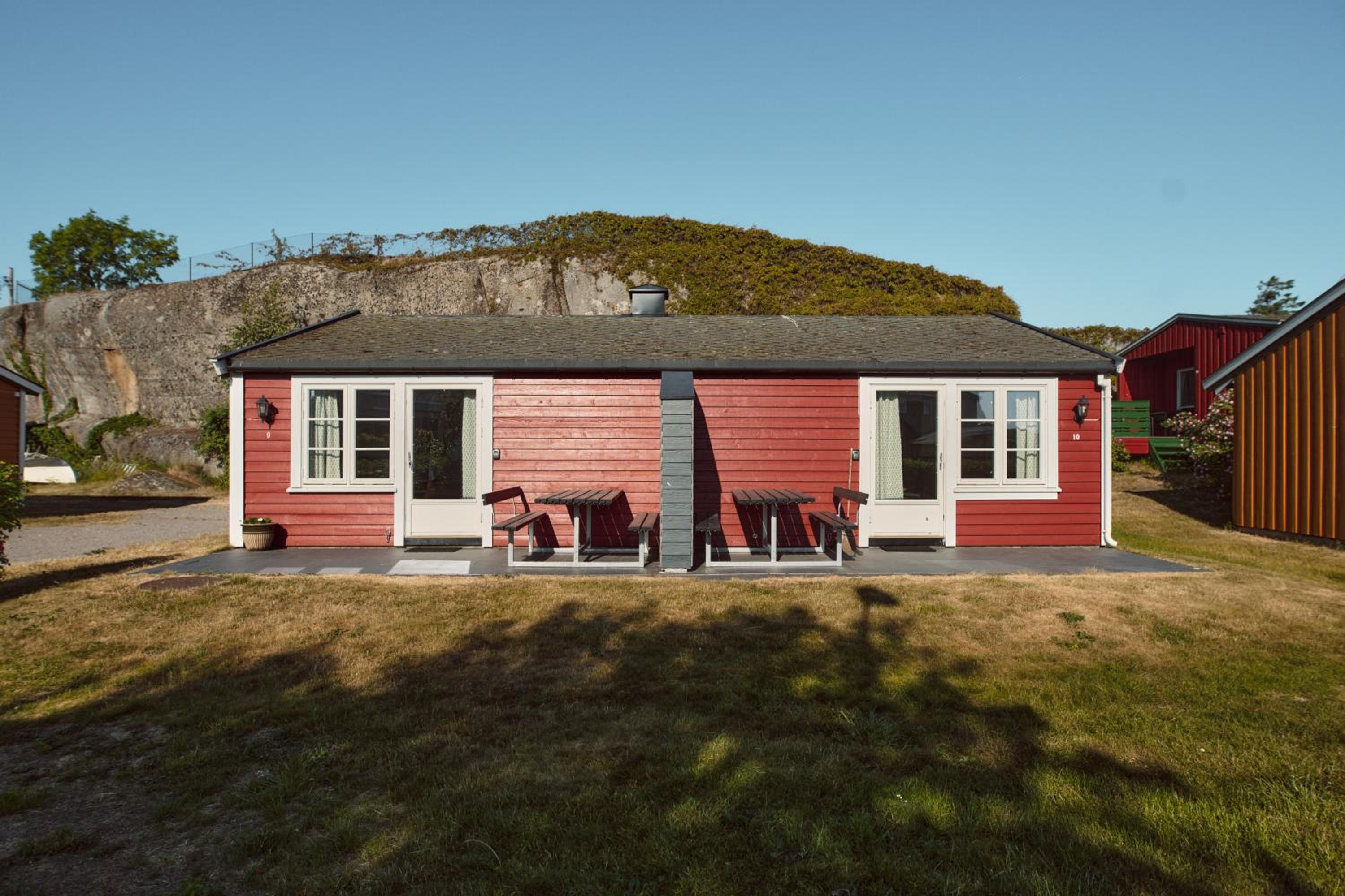 Two-Bedroom Cottage photo 2