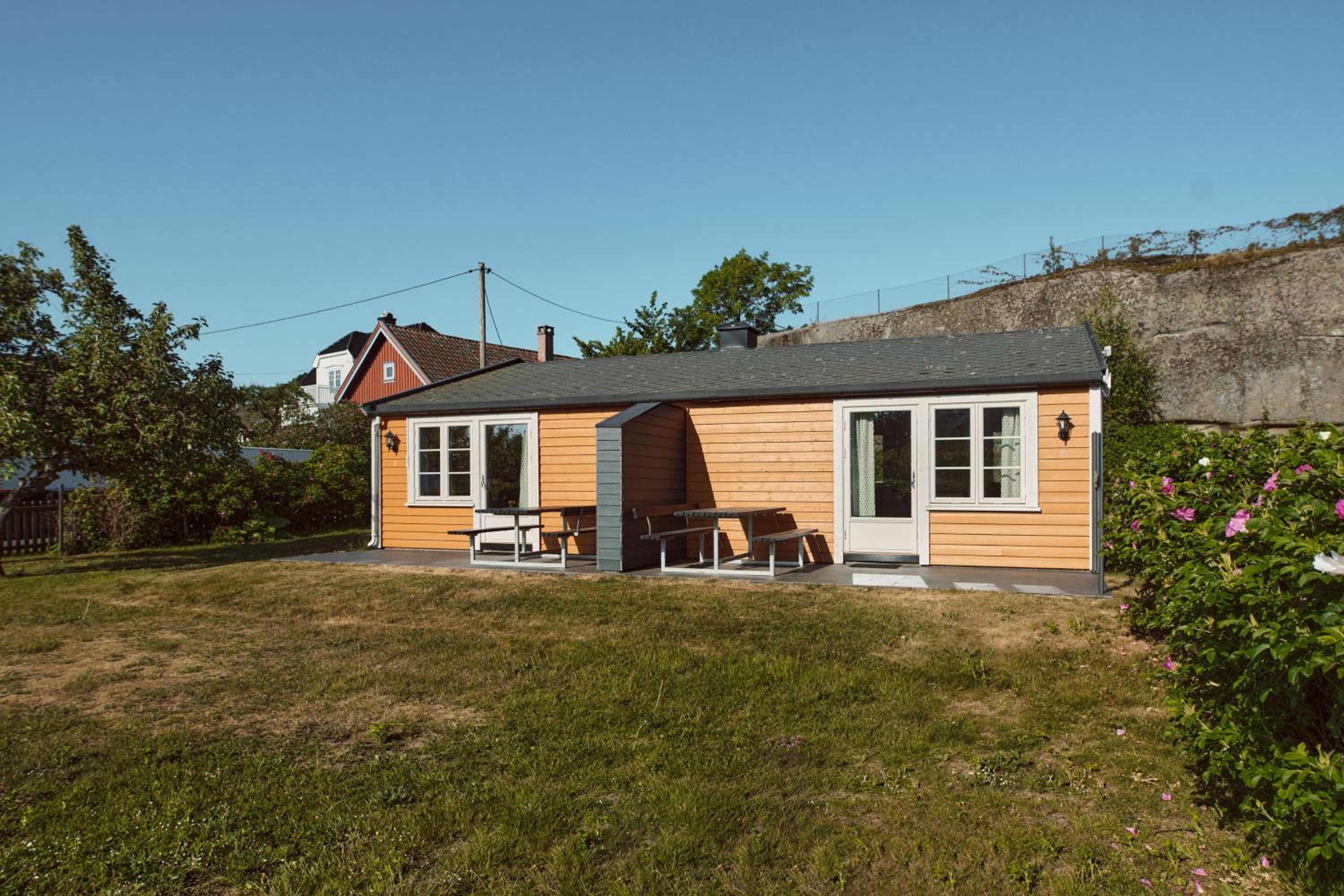 Two-Bedroom Cottage photo 3