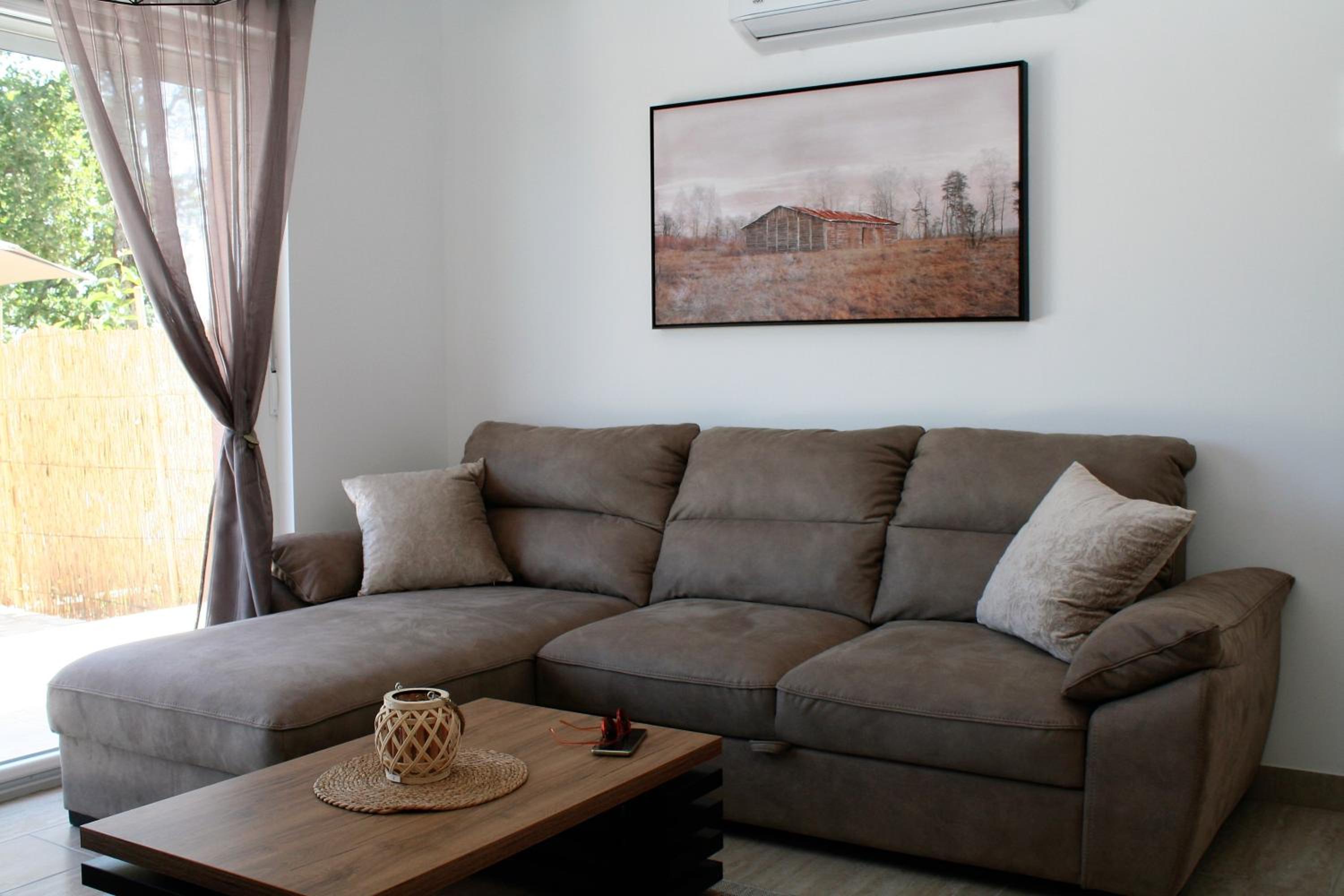Three-Bedroom Villa photo 1