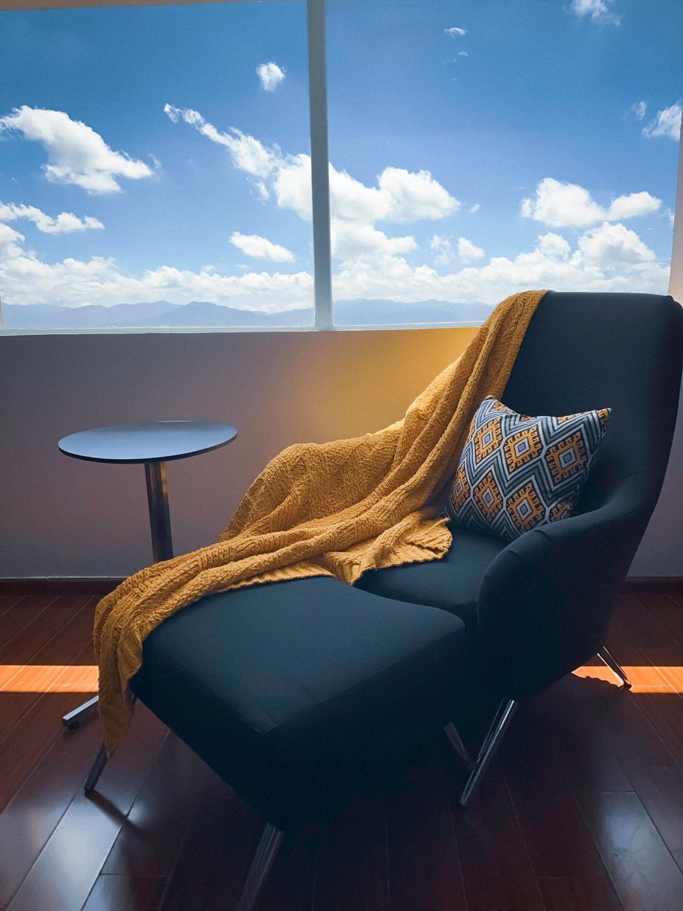 Deluxe Junior Suite photo 2