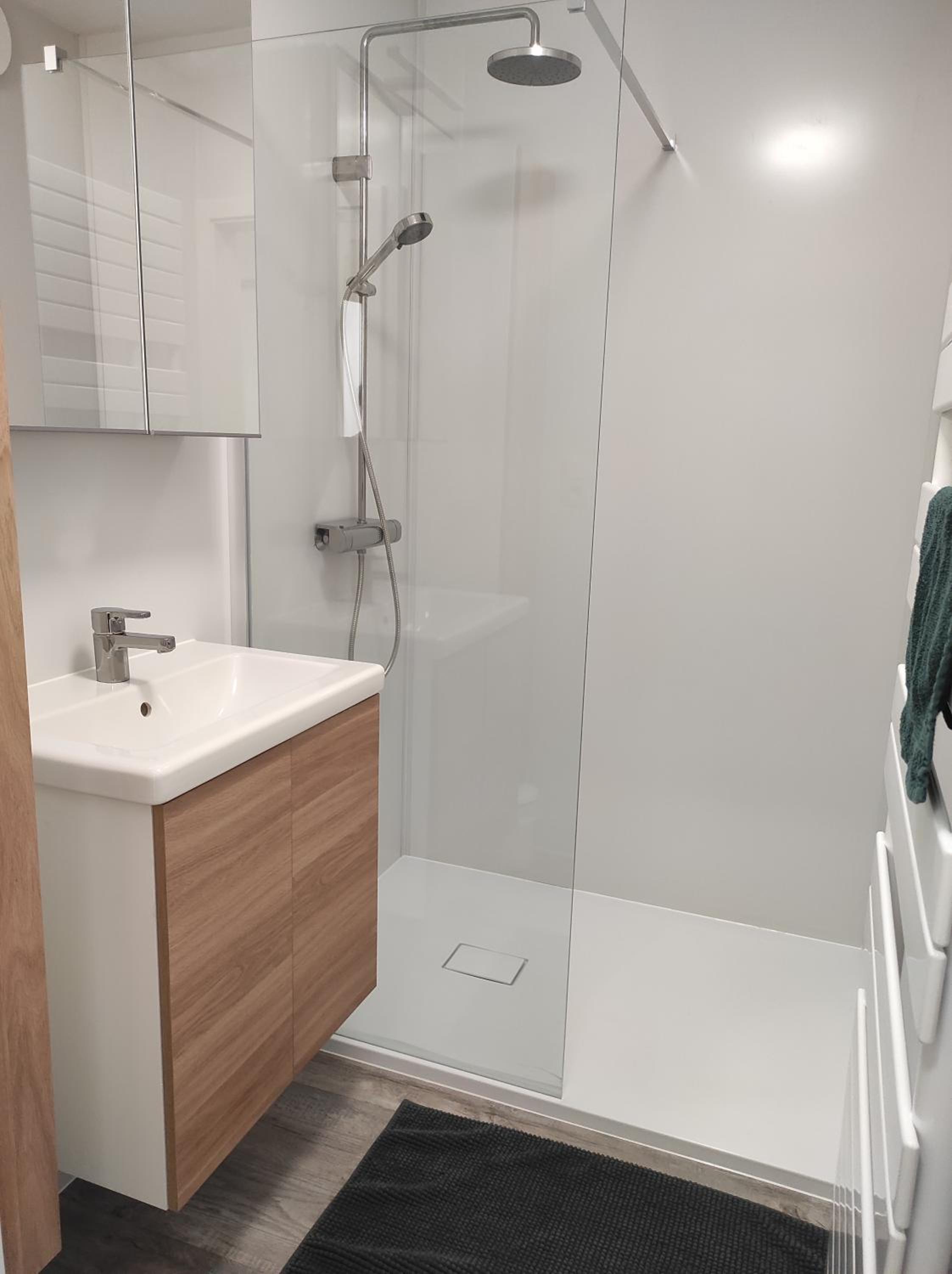 Three-Bedroom Apartment - Photo 15