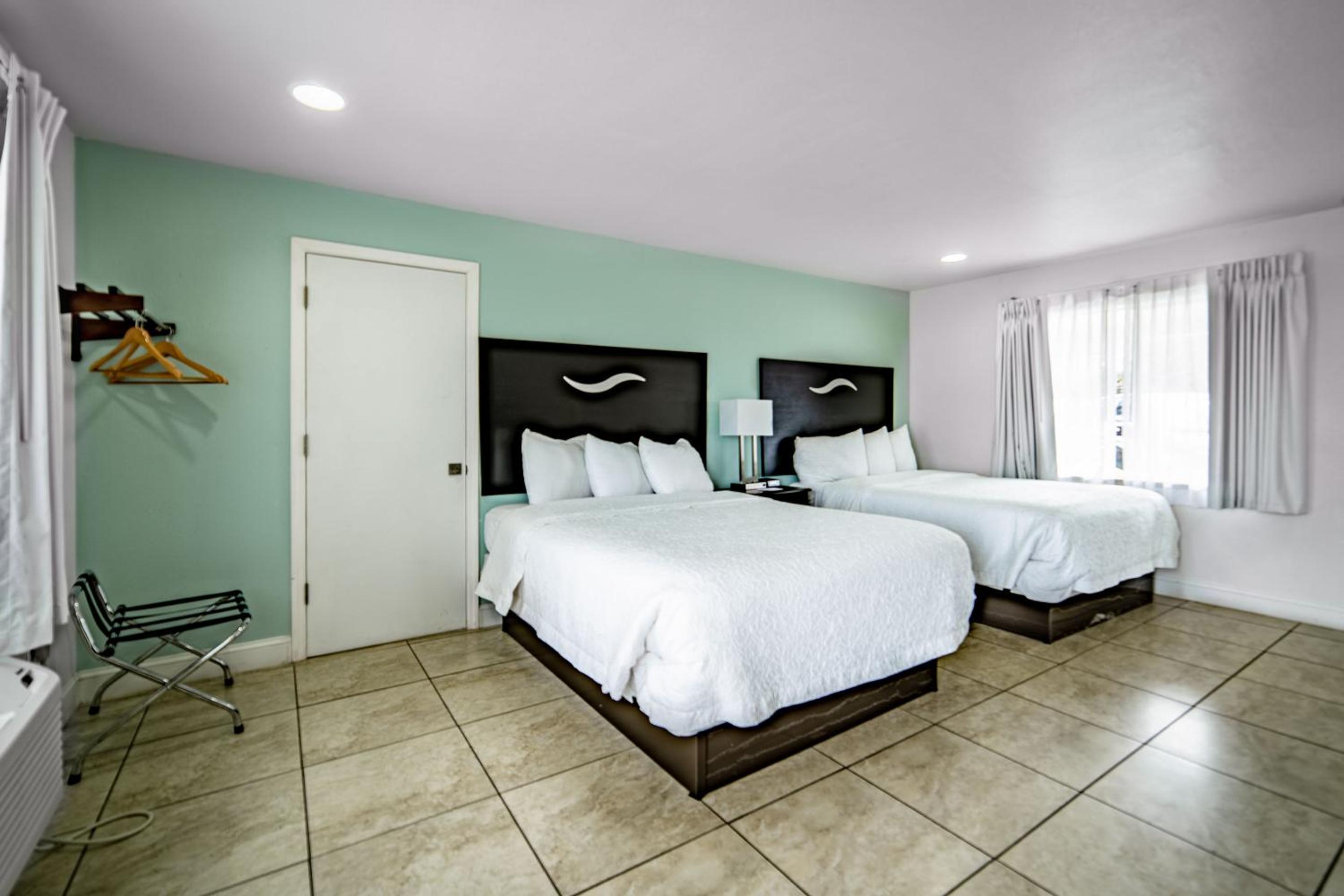 Deluxe Quadruple Room photo 2