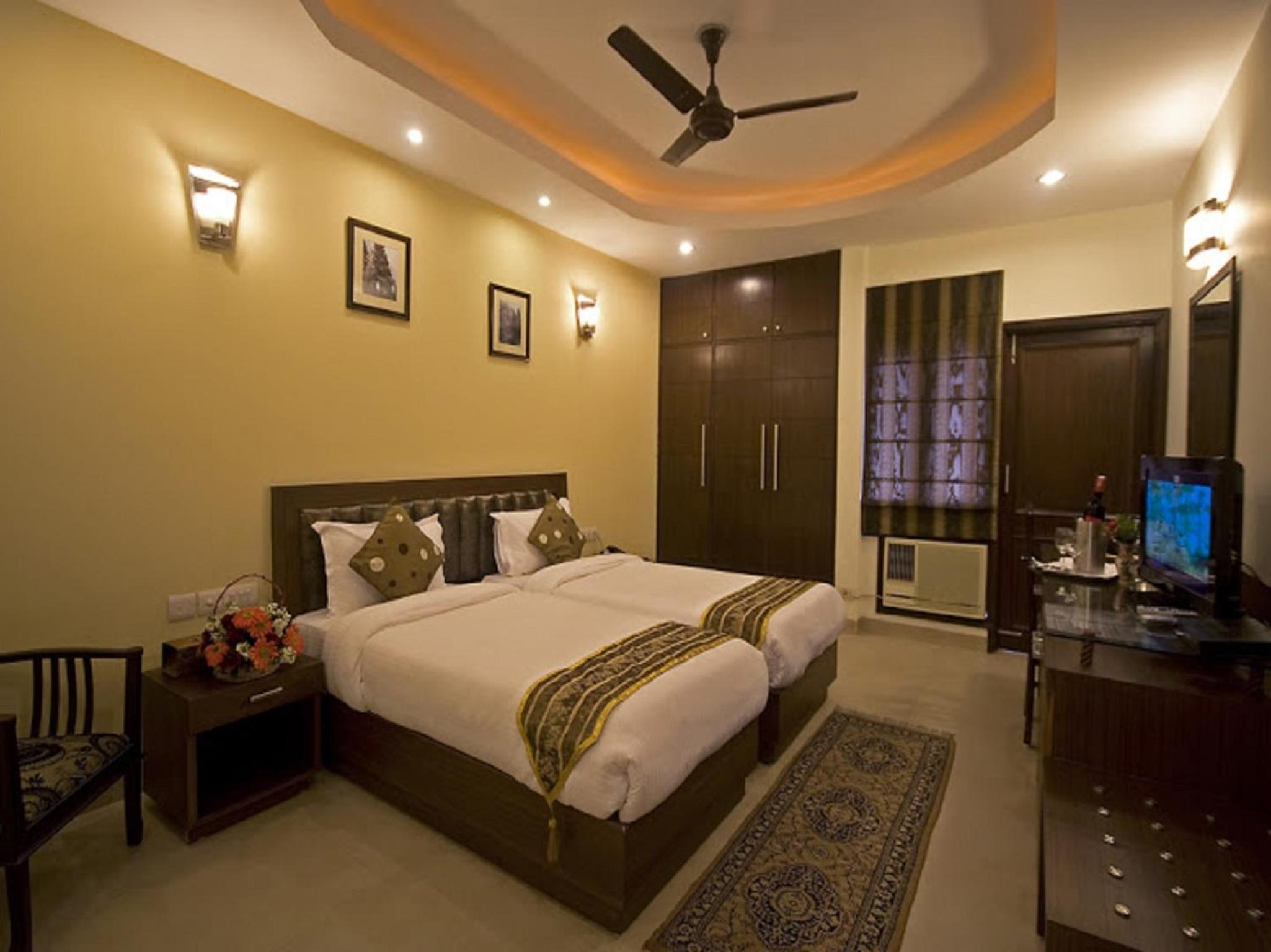 Standard Double or Twin Room - Photo 5