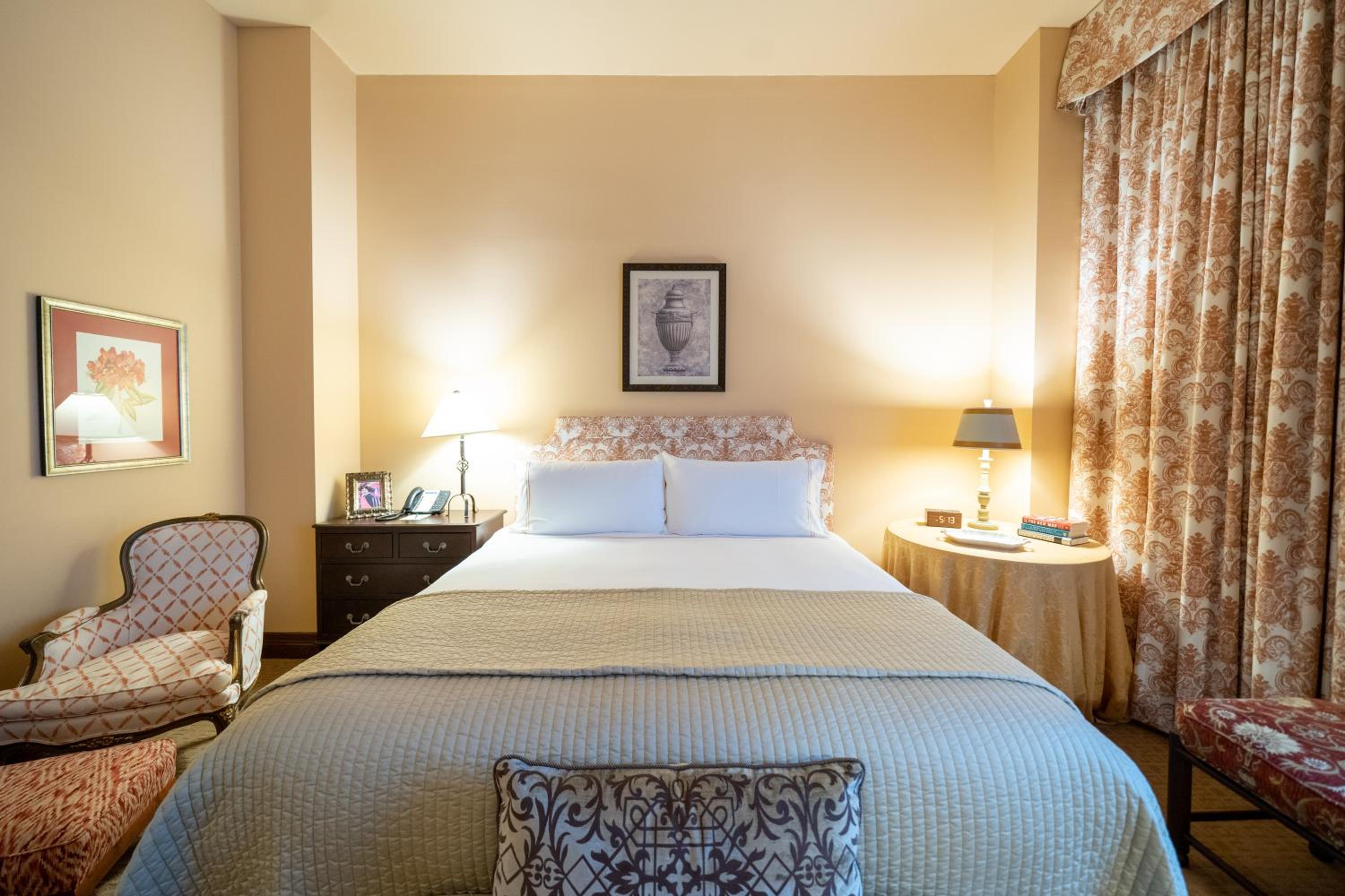 King Room - Disability Access - Photo 12