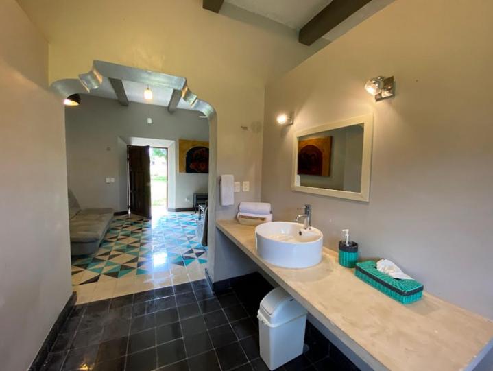 Double Room with Private Bathroom photo 2