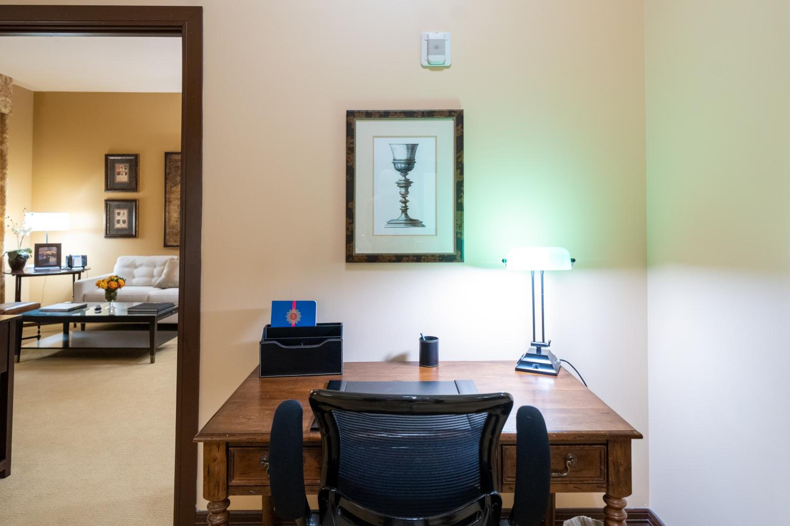 King Suite - Photo 6