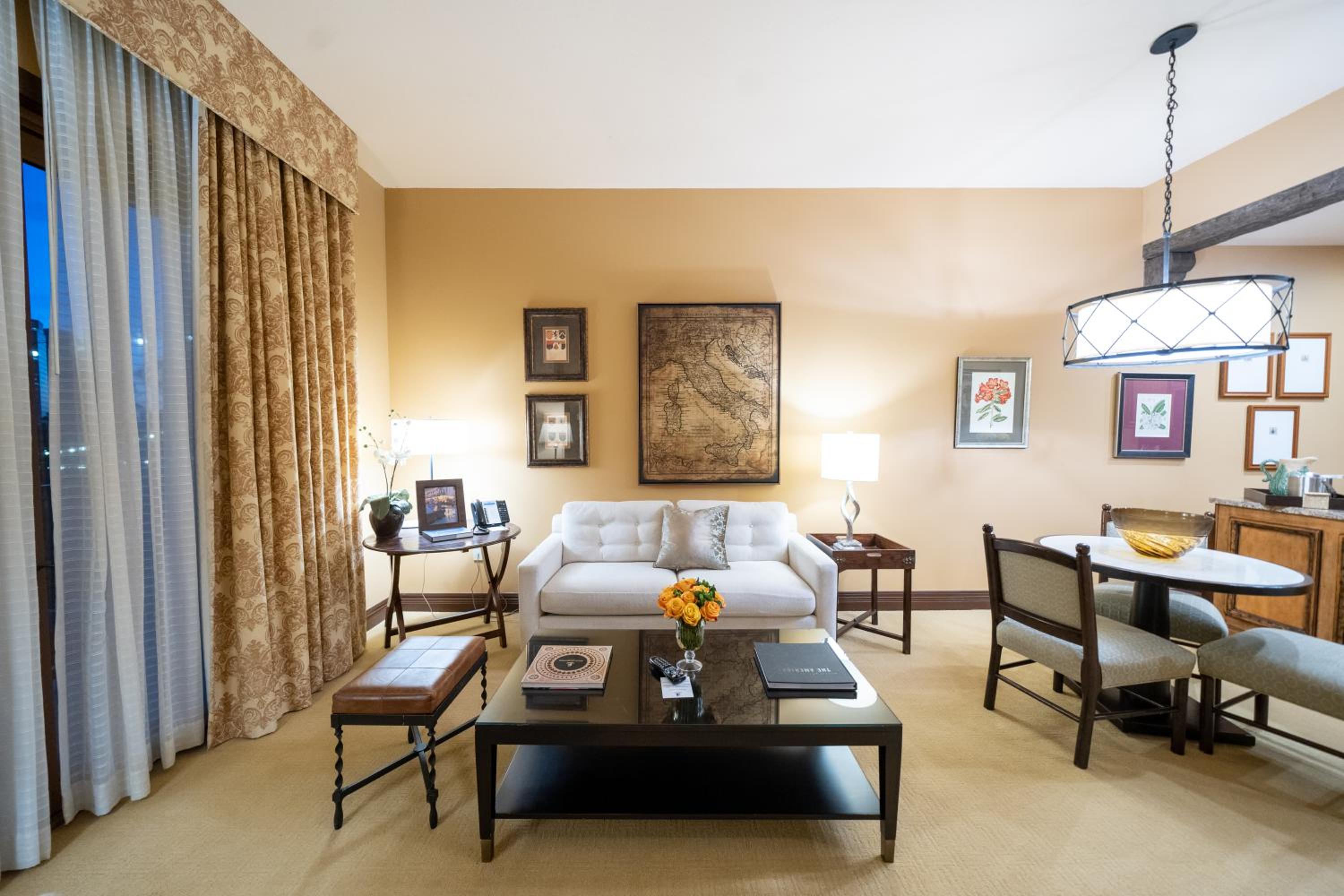 King Suite - Photo 7