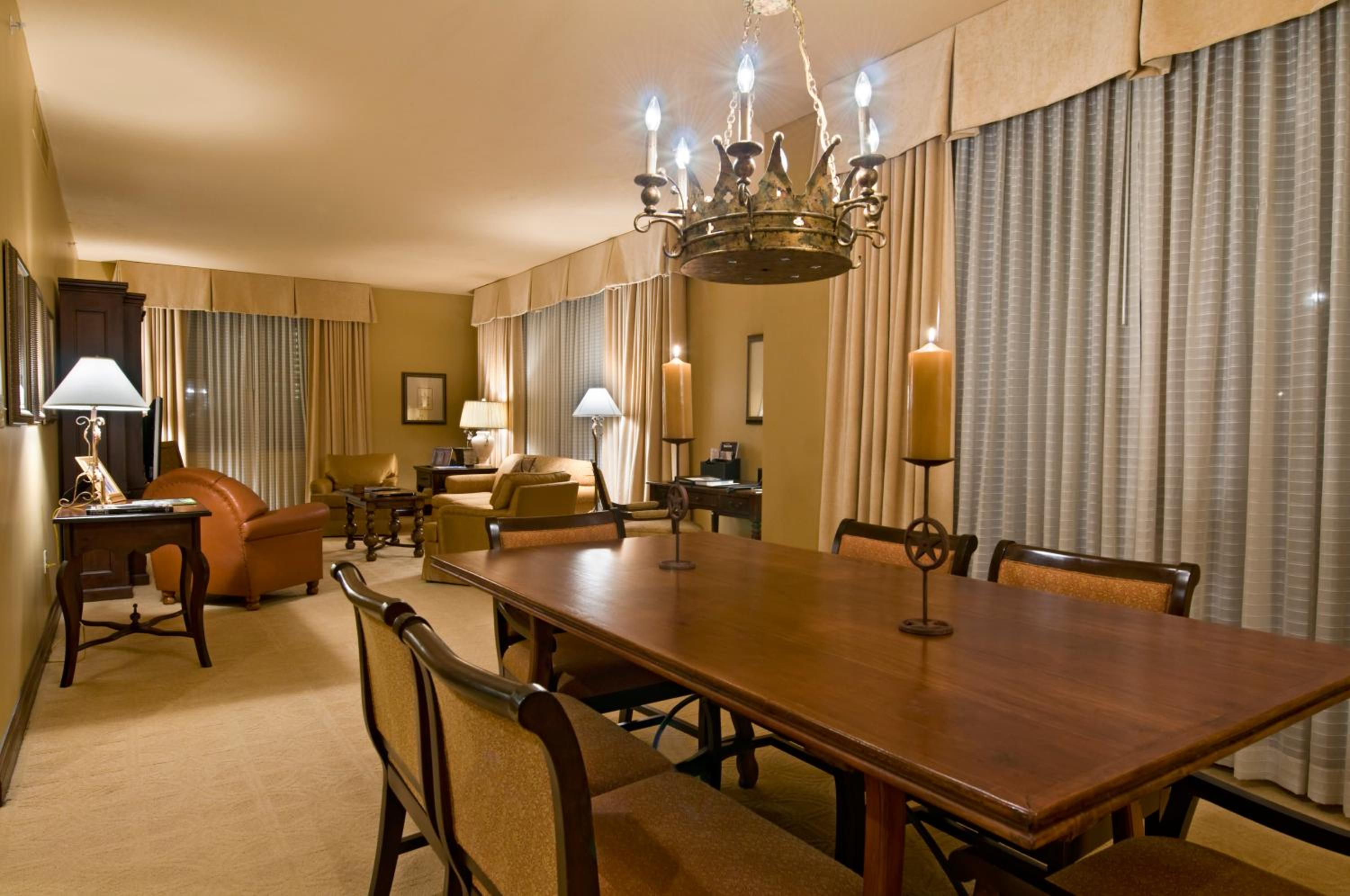 Three Bedroom Villa Suite - Photo 2