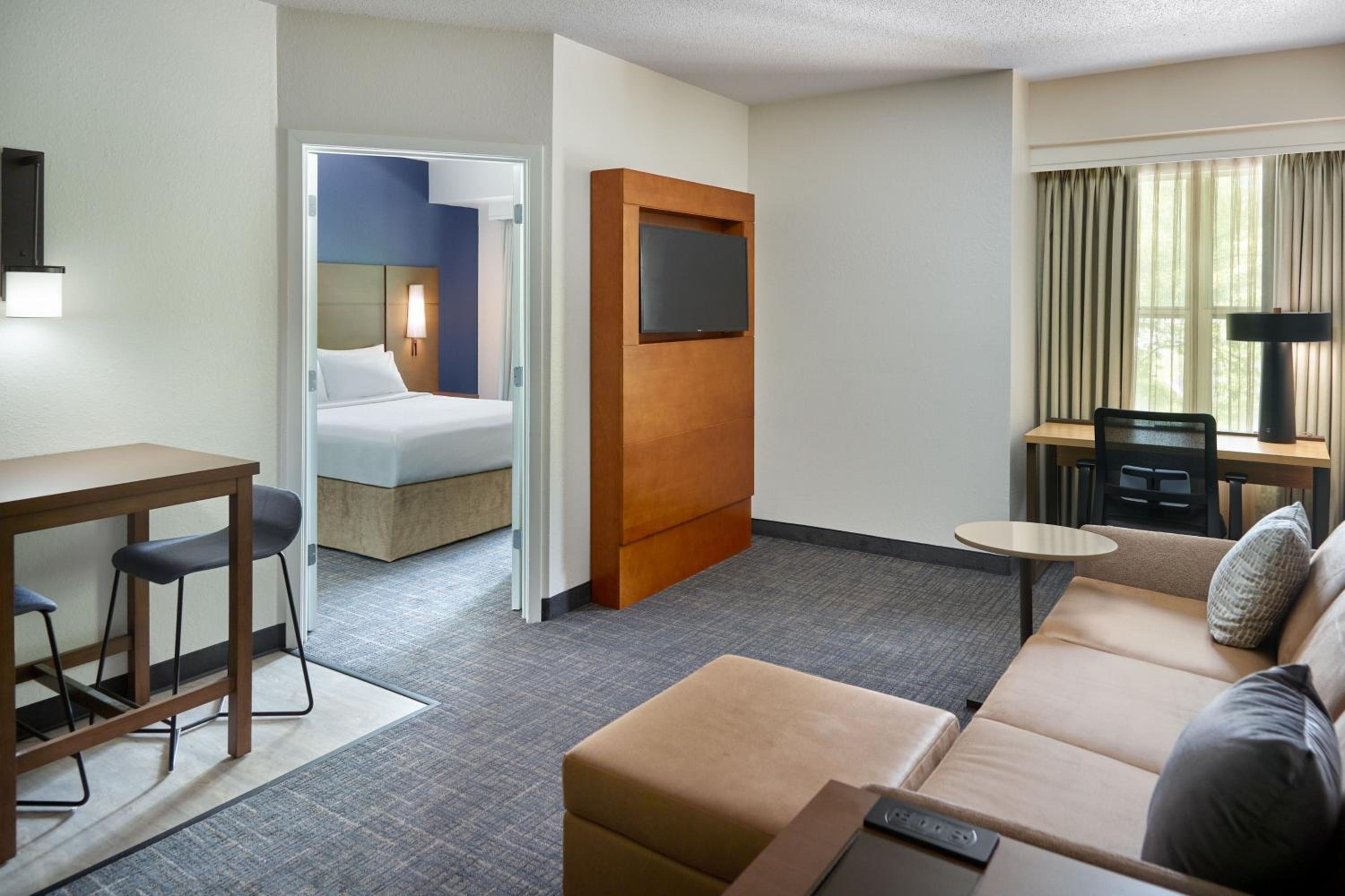 One-Bedroom Queen Suite with Sofa Bed - Photo 1