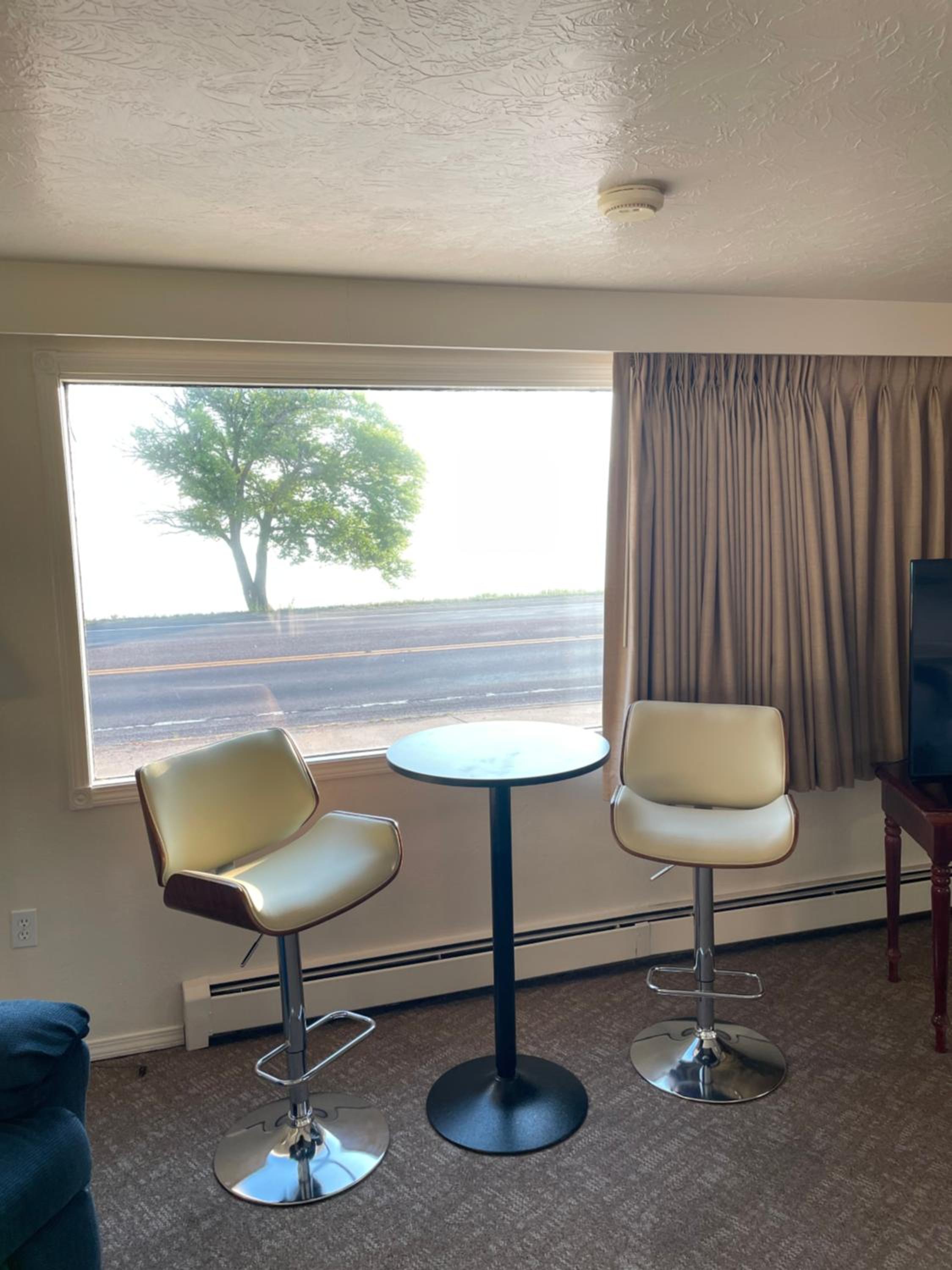 Junior Suite with Lake View - Photo 6