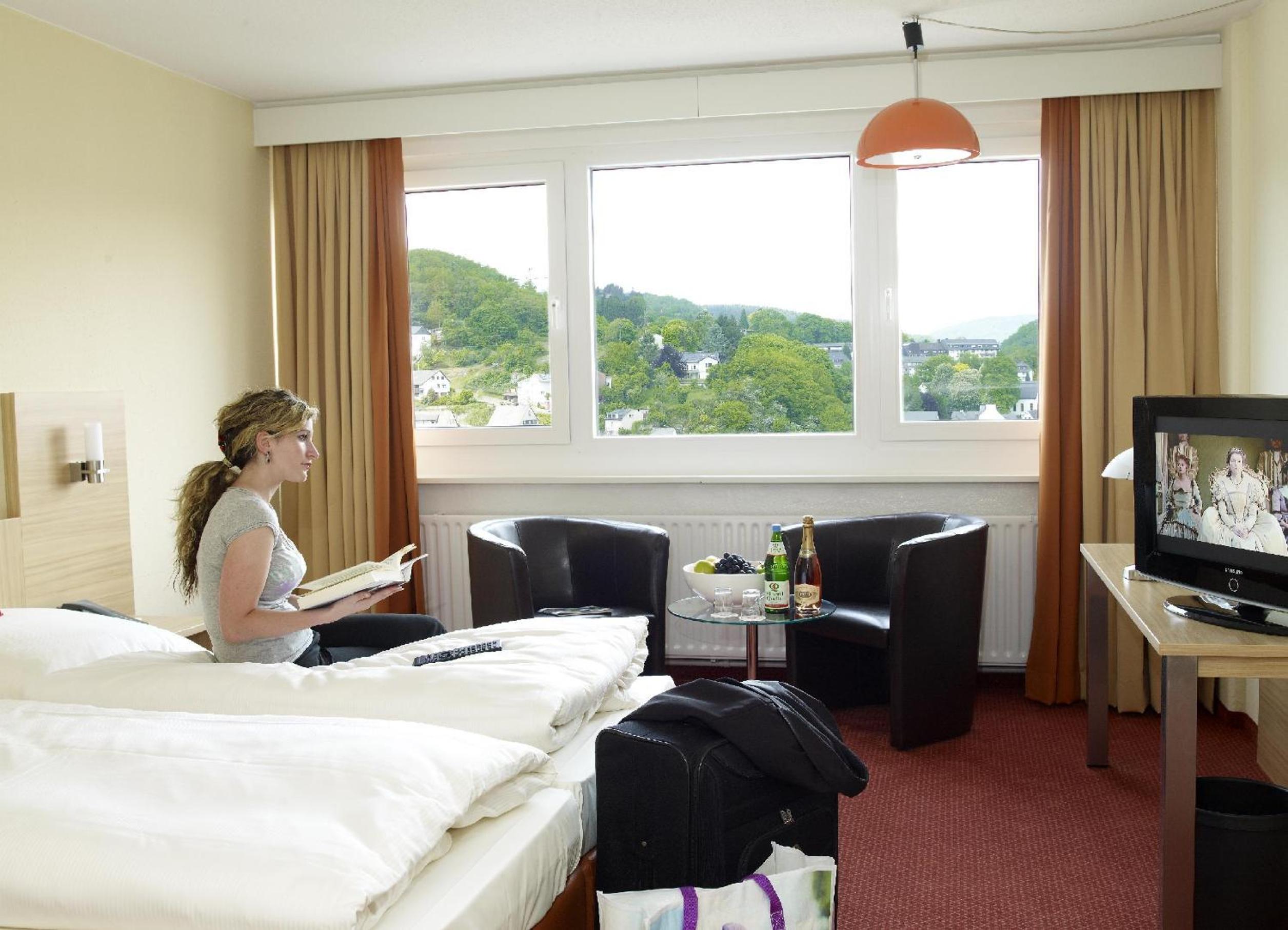 Suite - Photo 2
