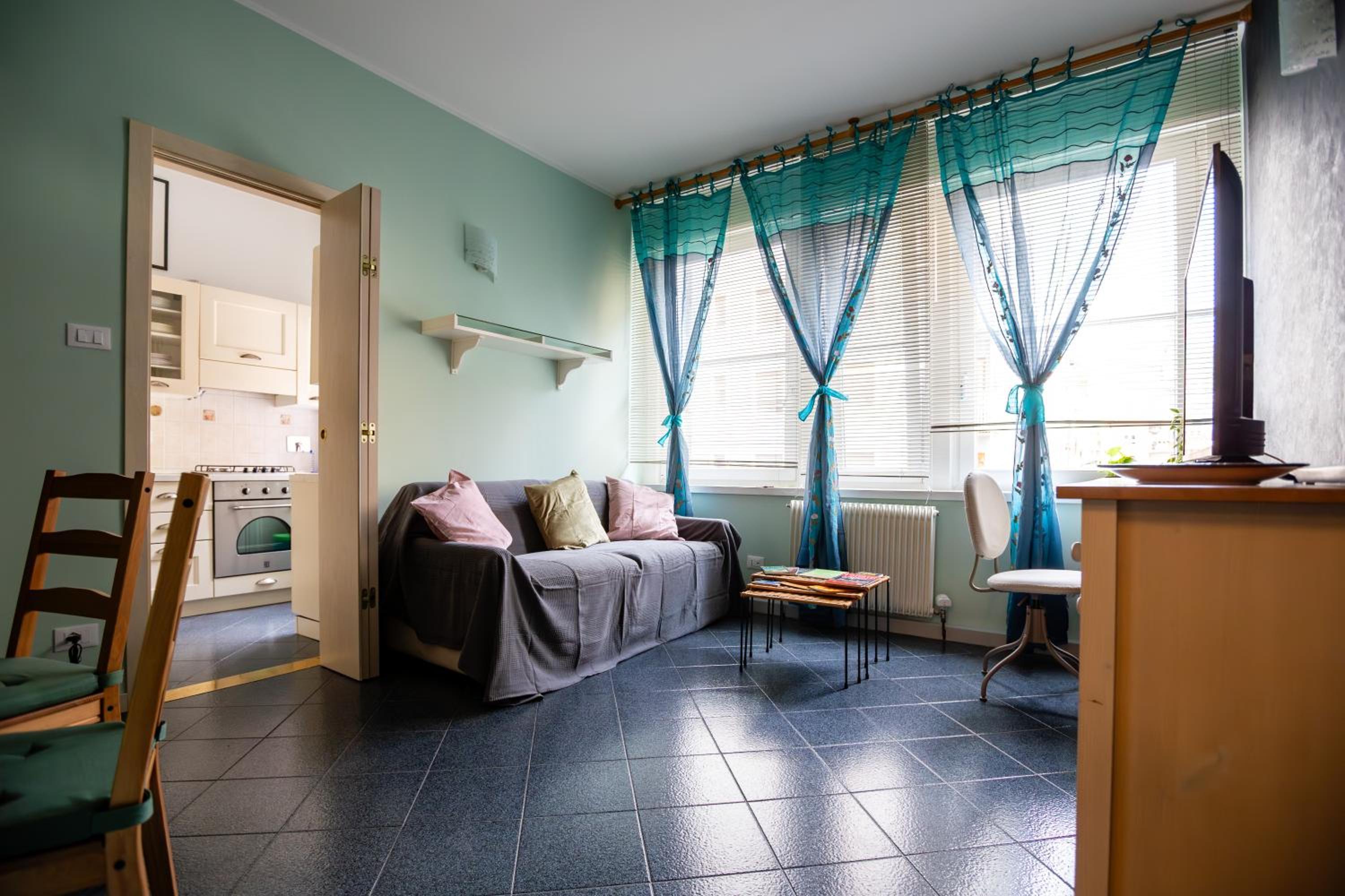 One-Bedroom Apartment