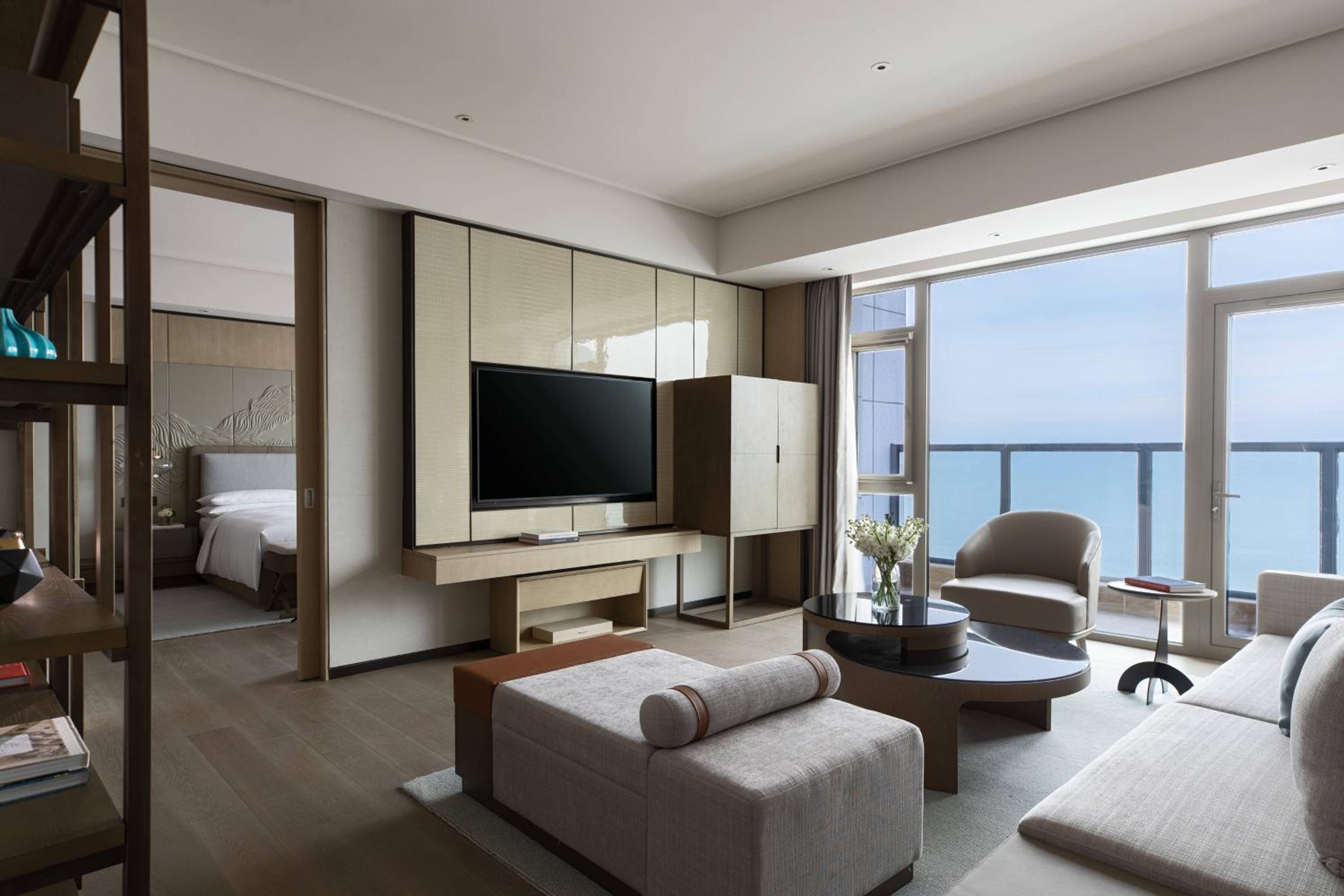 Ocean View Executive Suite With Balcony - Photo 6