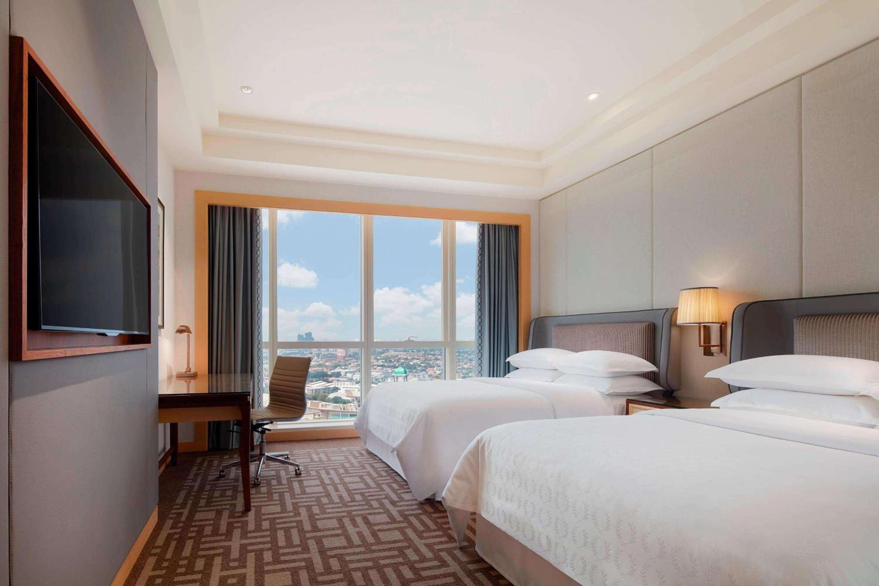 Deluxe Twin, Guest room, 2 Twin/Single Bed(s), City view photo 2