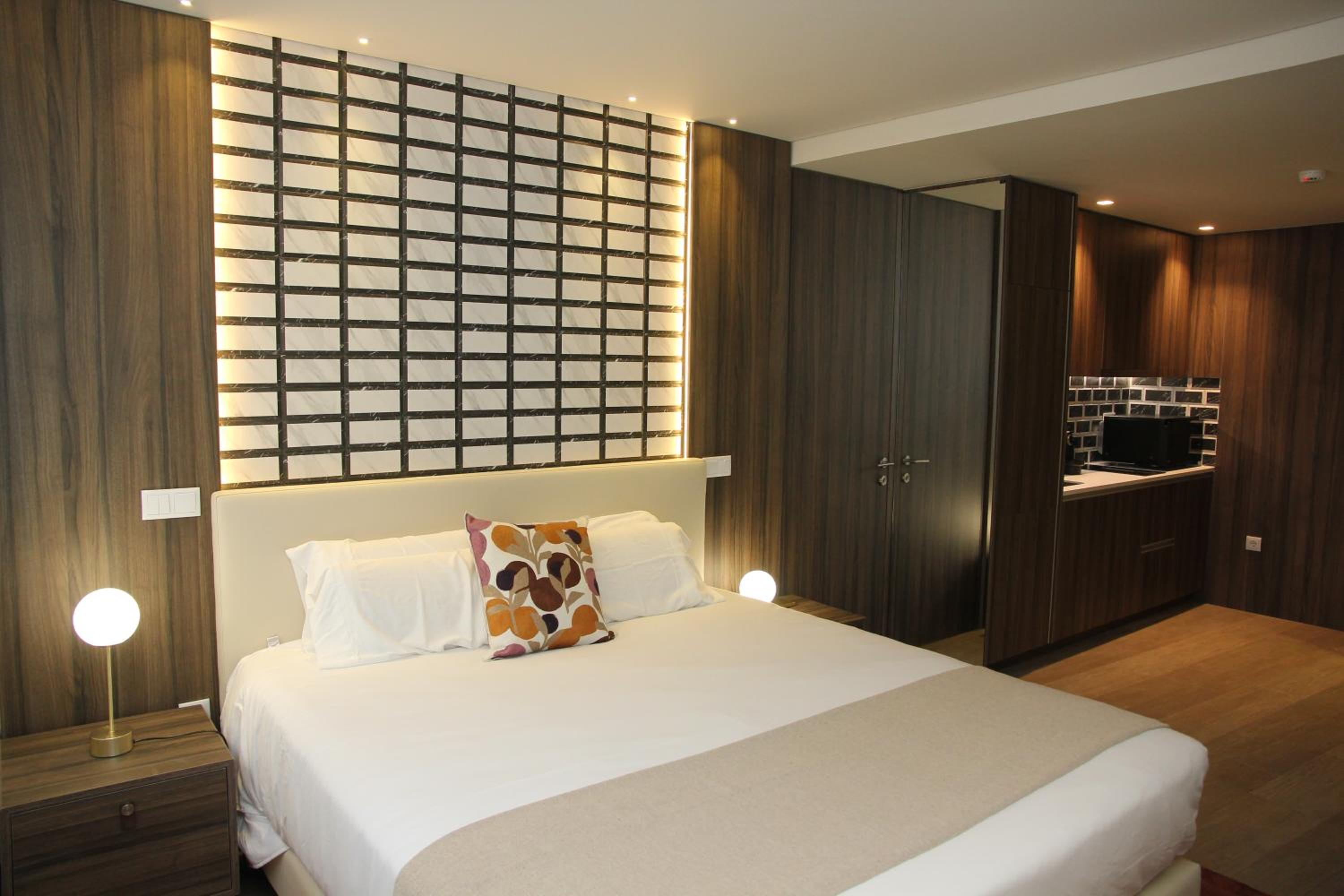 Studio Apartment - Photo 4