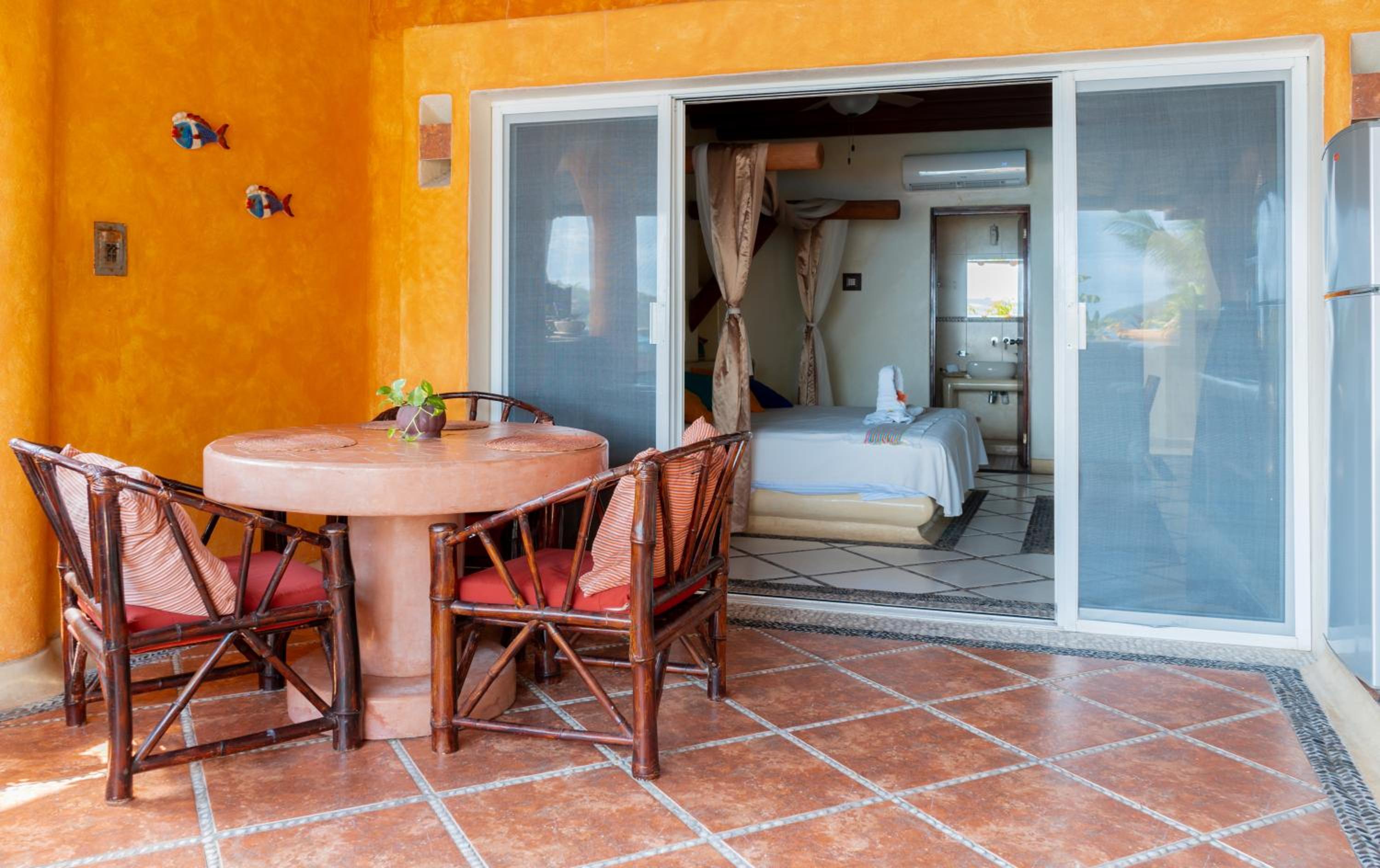 Junior Suite with Hot Tub photo 2