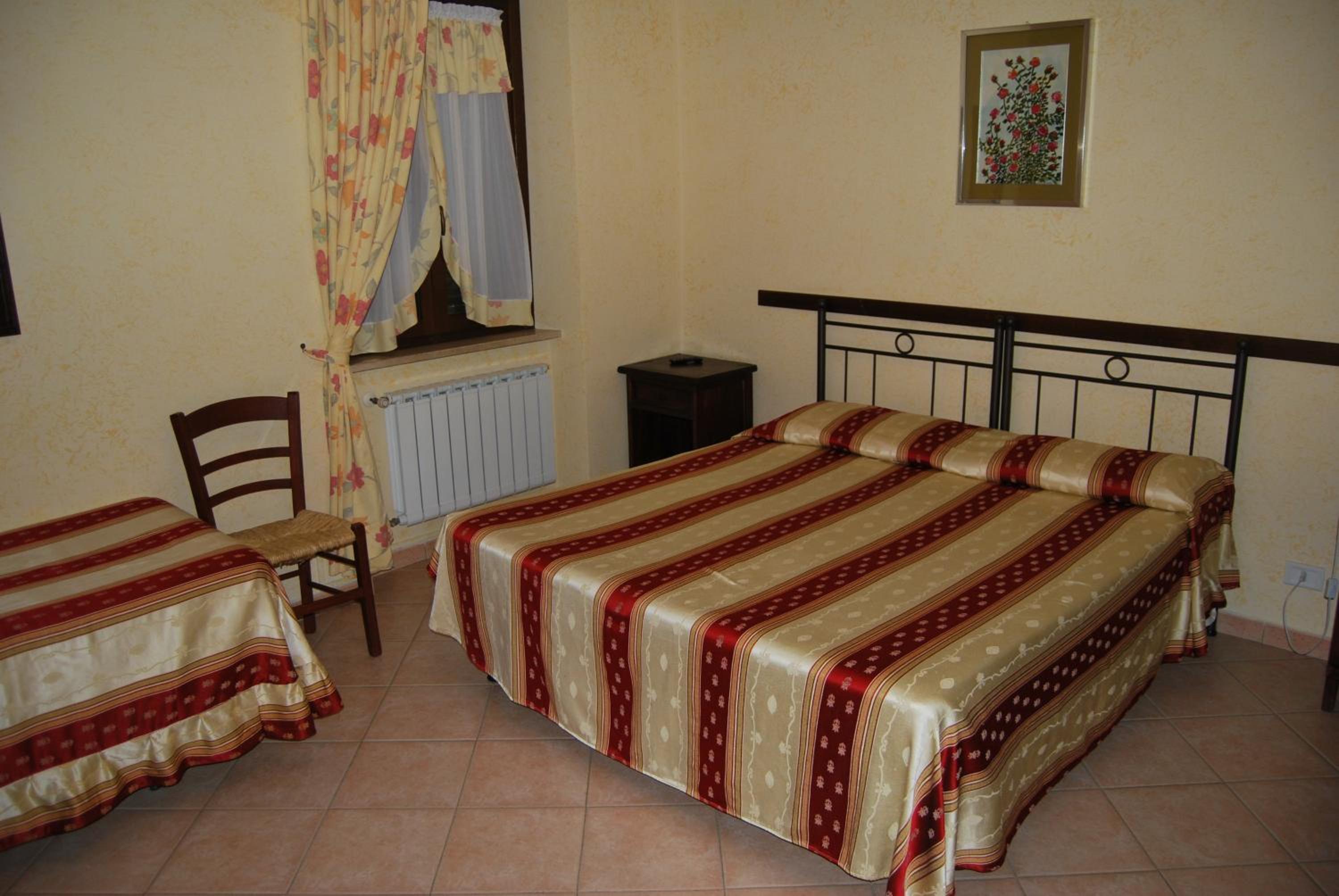 Triple Room with Garden View - Photo 1