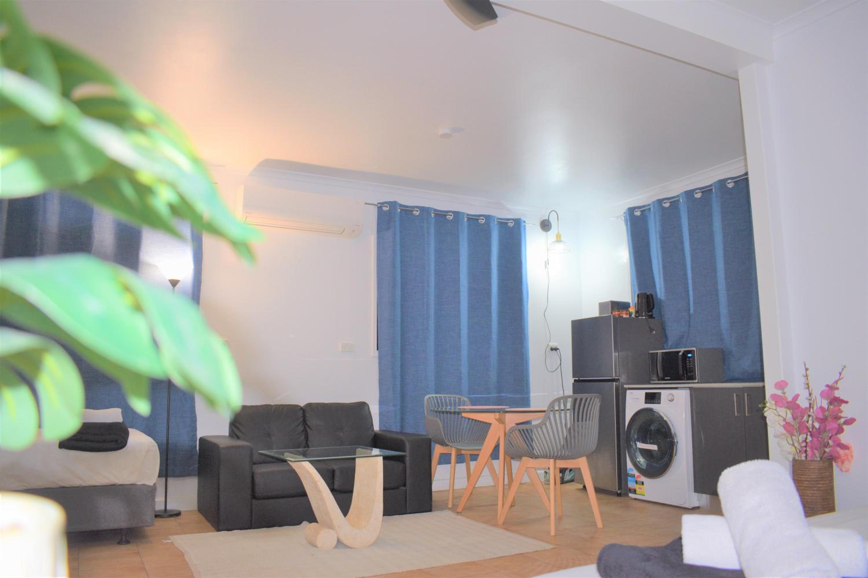 Family Studio photo 2