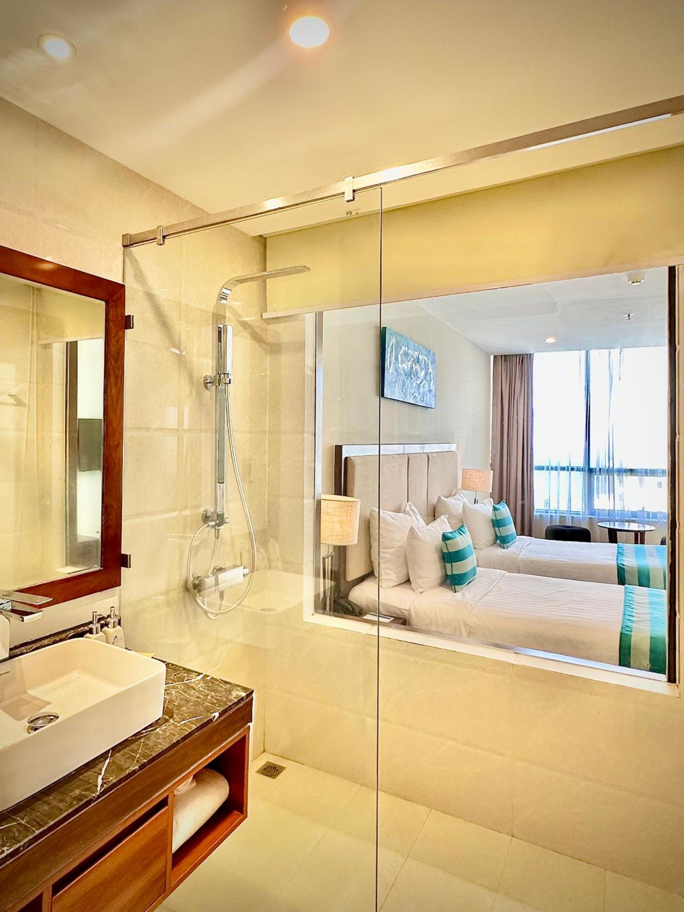 Superior Twin Room with Sea View photo 3