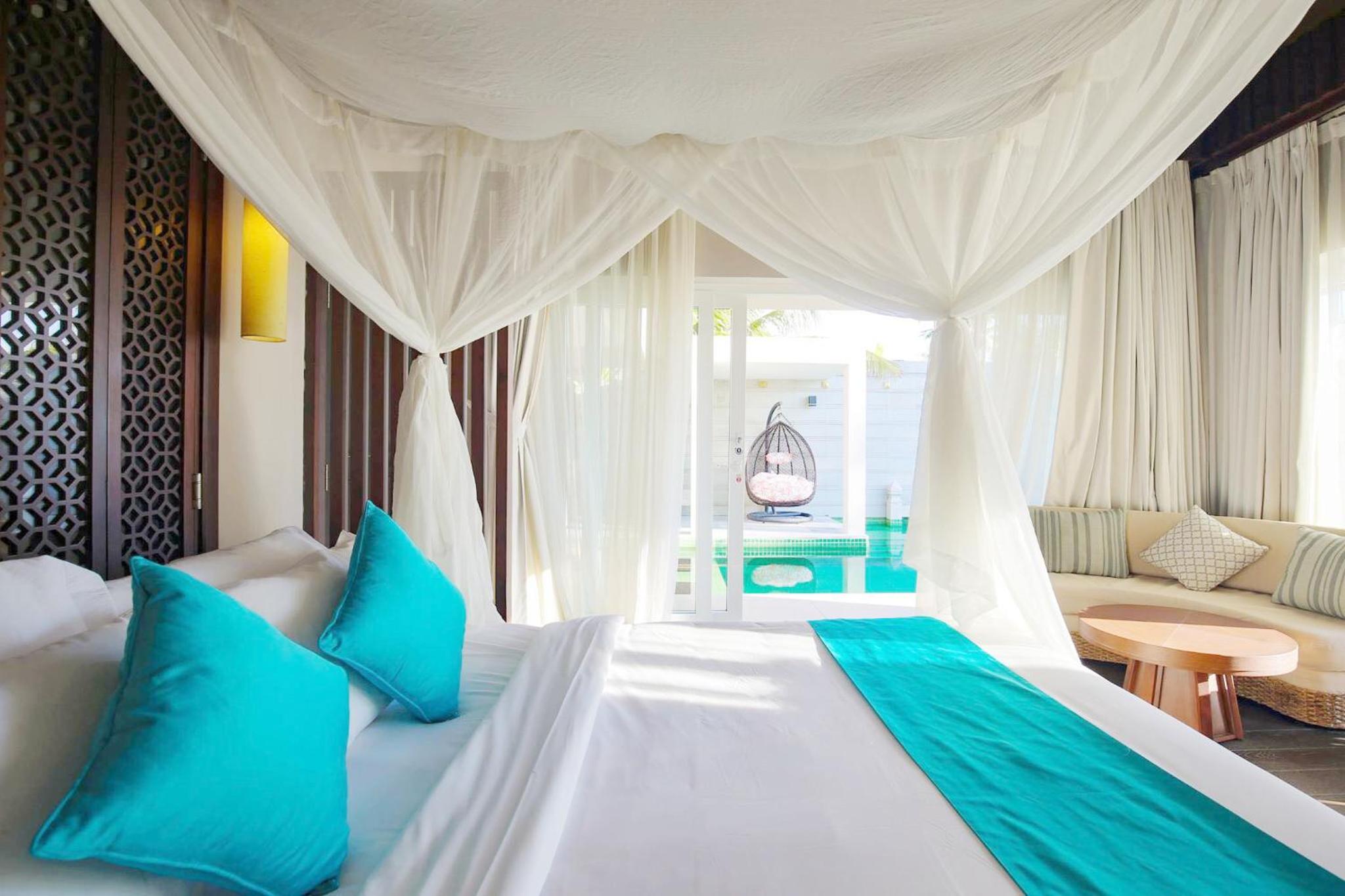 Beachfront Villa - Photo 1