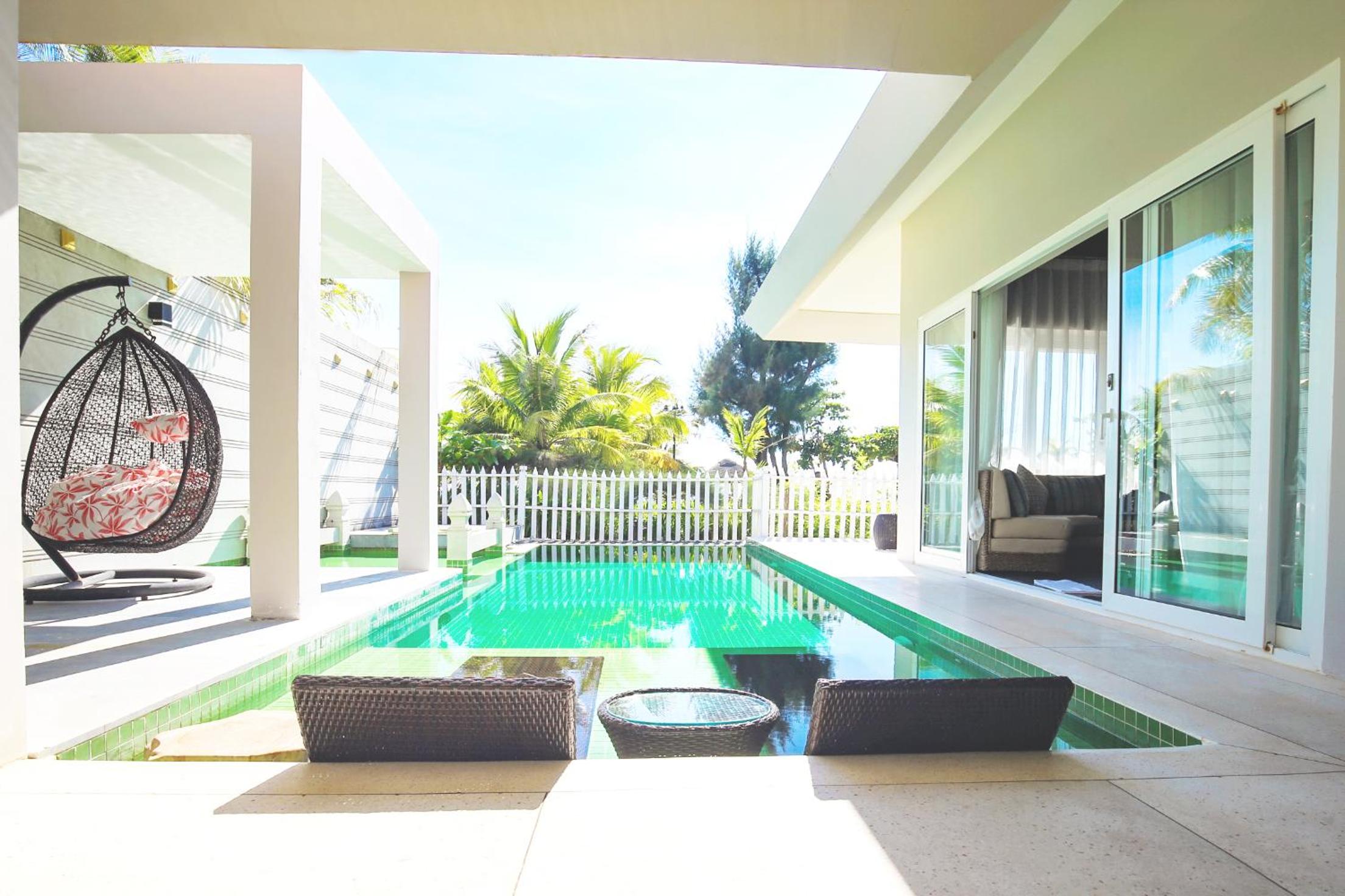 Beachfront Villa - Photo 10