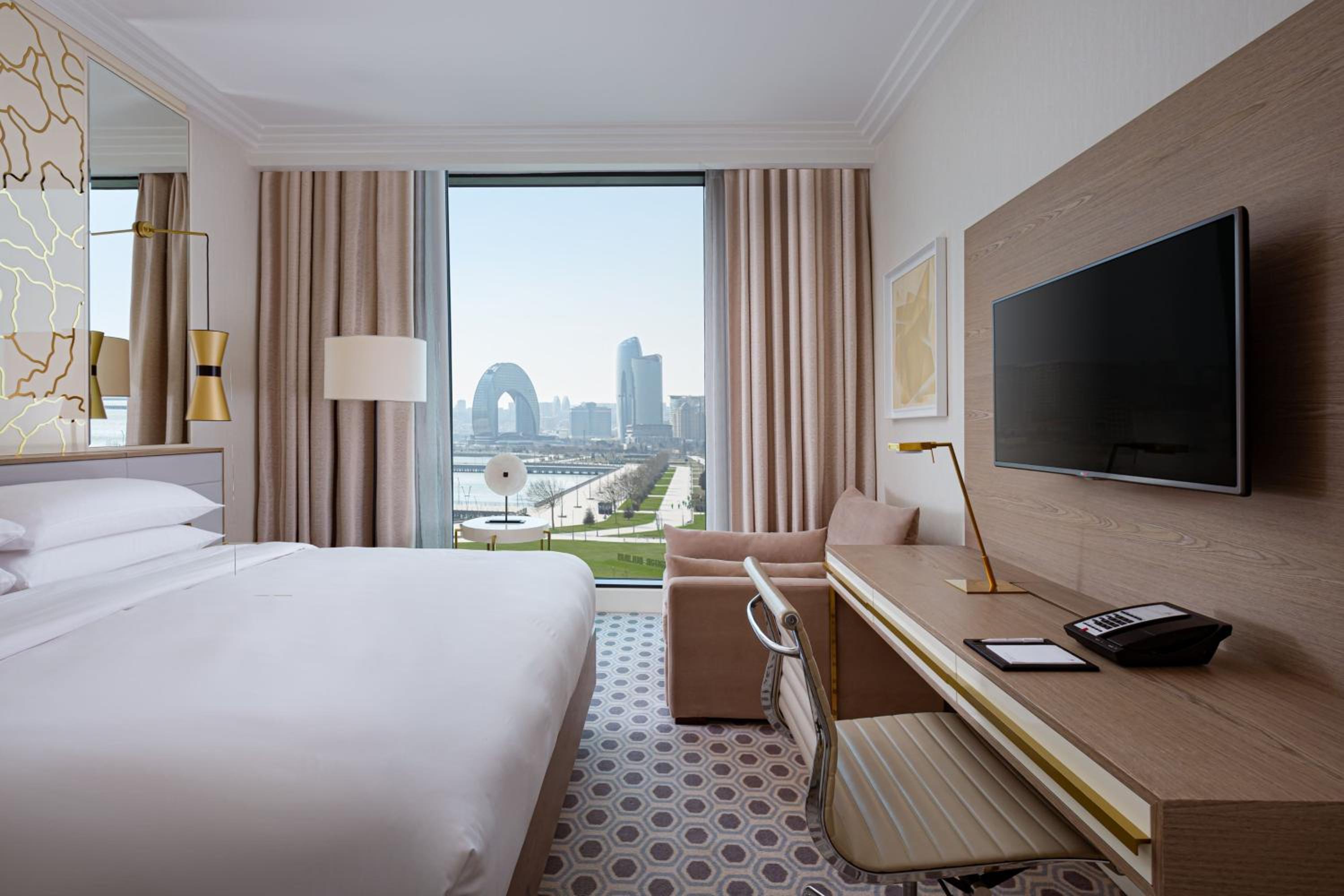 מלון באקו מריוט בולבארד — Sea View Guest room with 1 King, Sea view