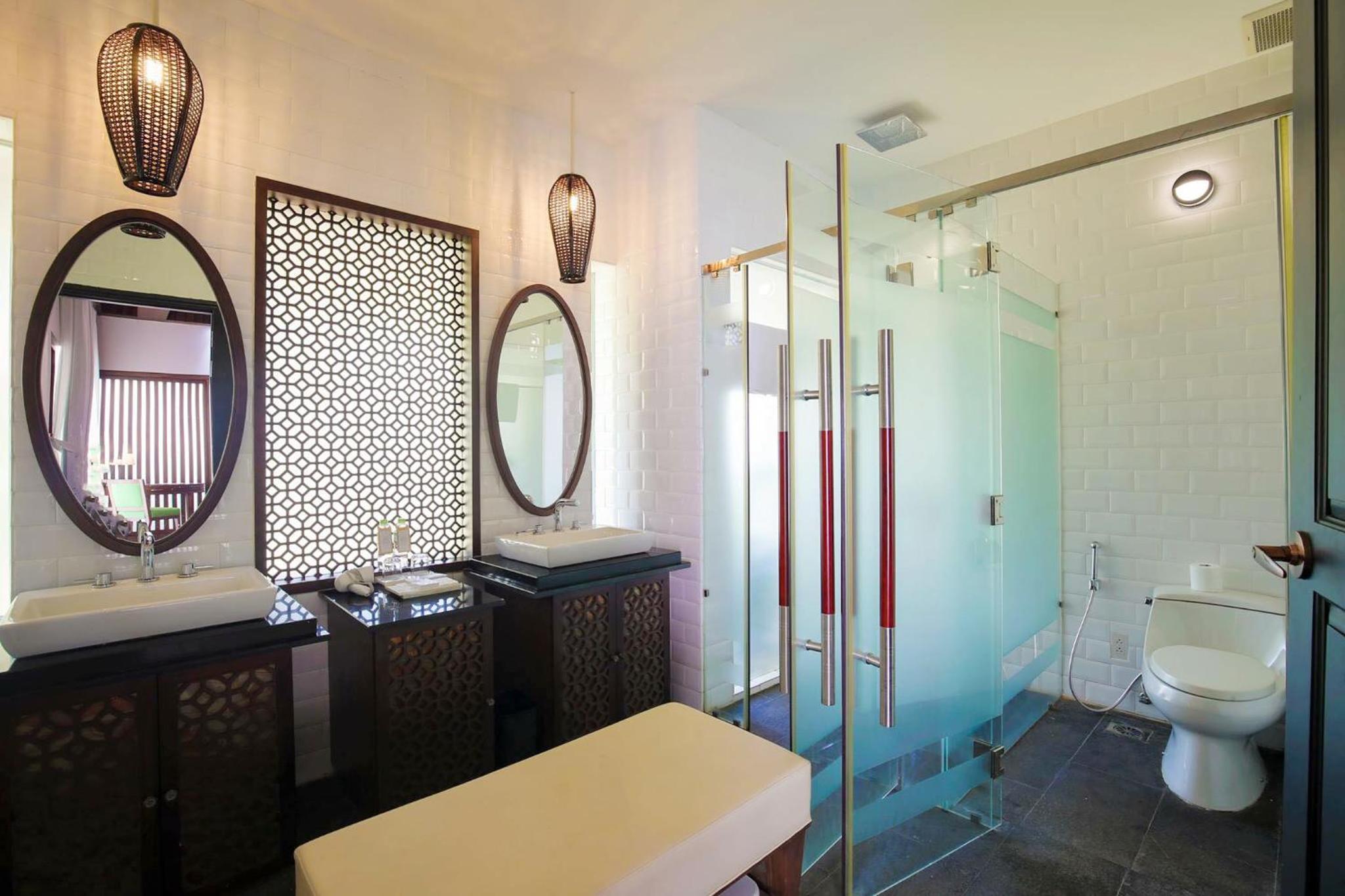 Beachfront Villa - Photo 7